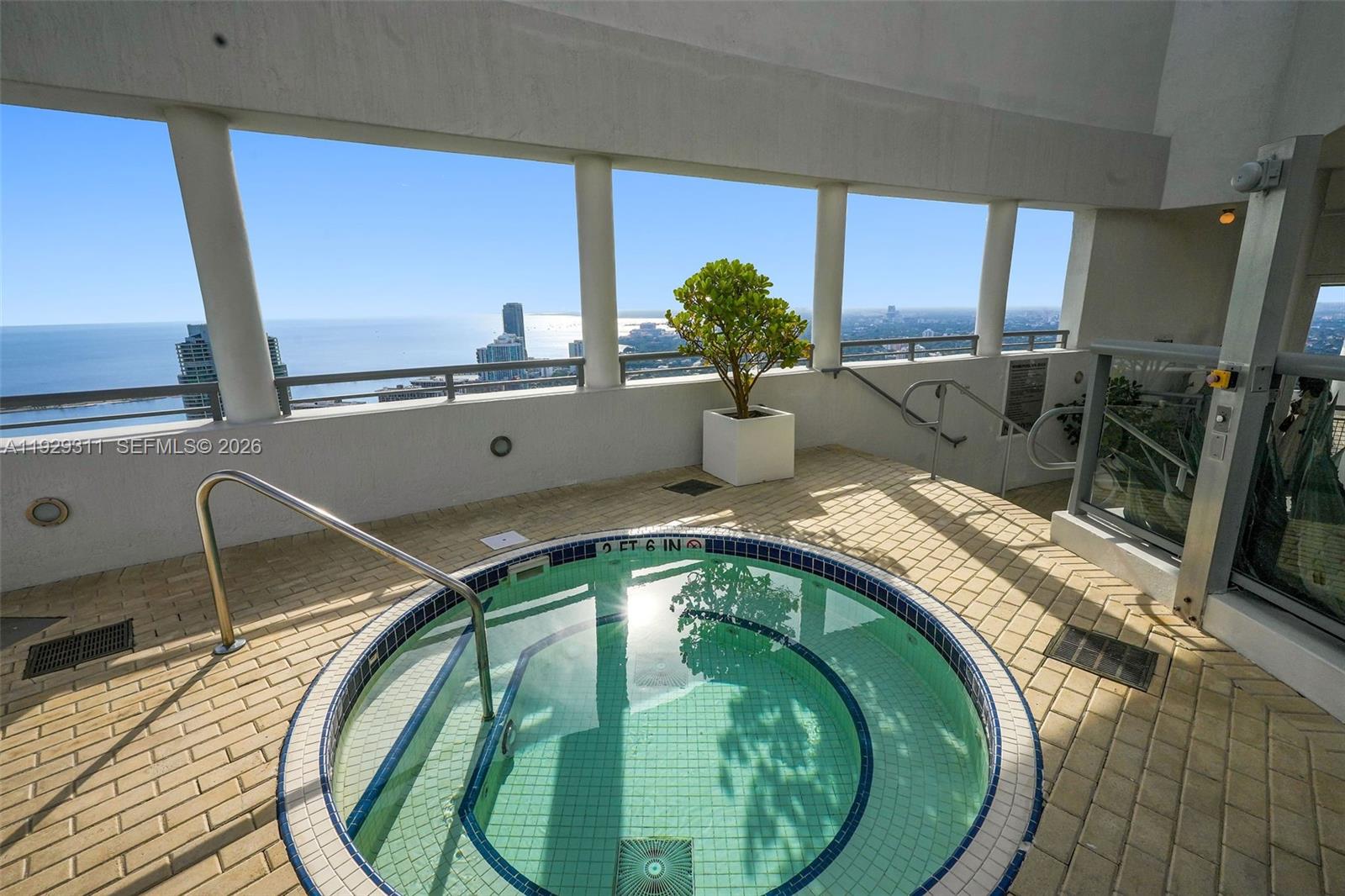 60 SW 13th St # 4607