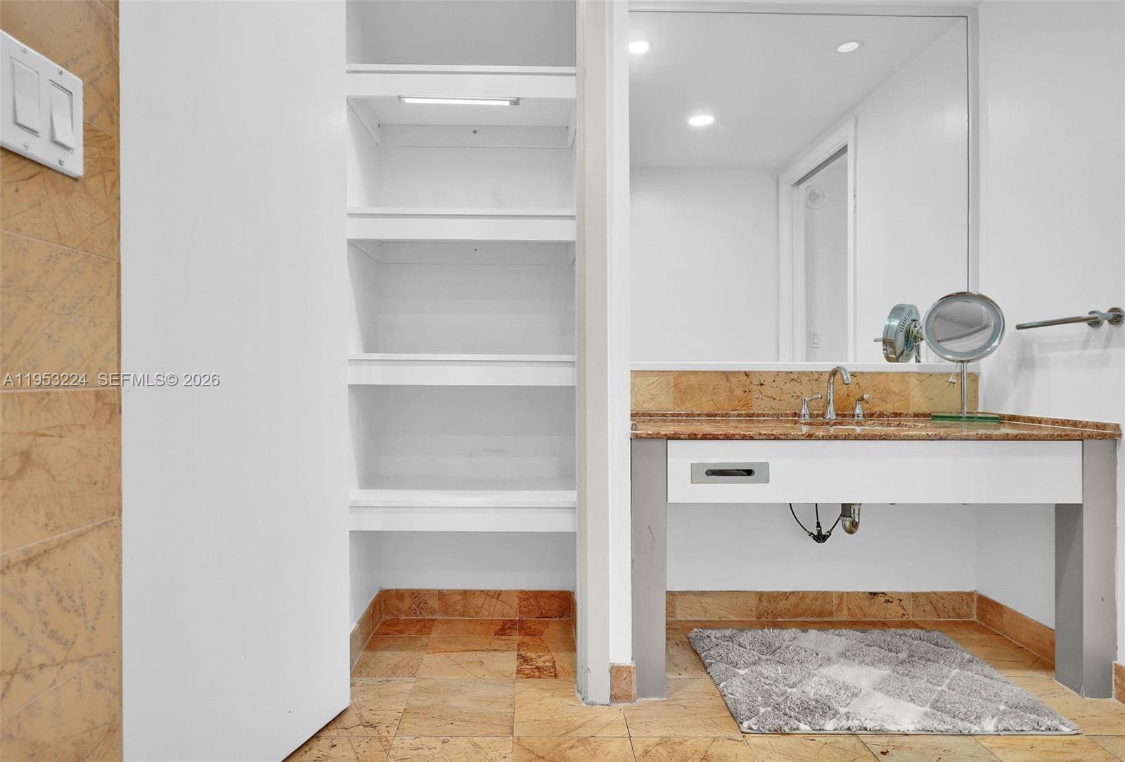 1395 Brickell Ave # 3311