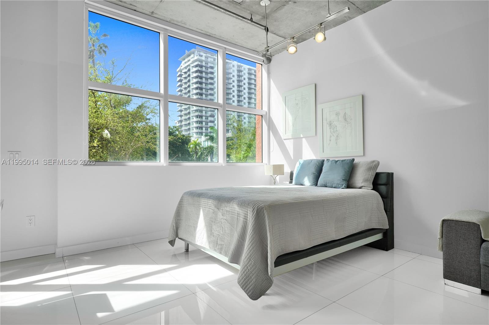 2001 Biscayne Blvd # 3213