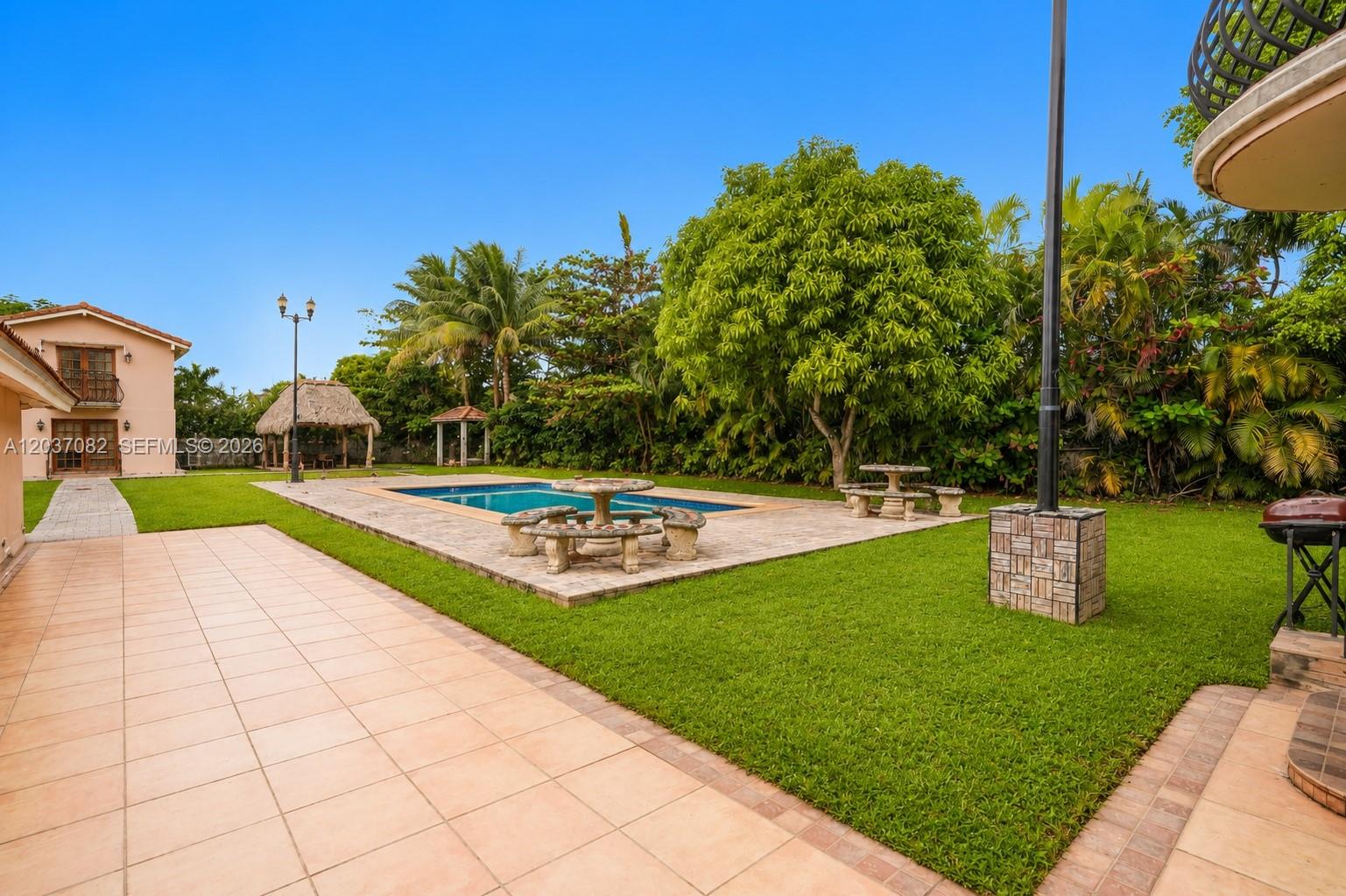 300 SW 123rd Ave