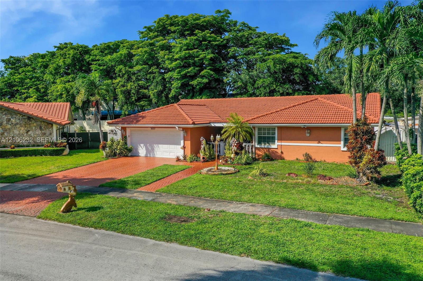 6537 NW 201st Ter