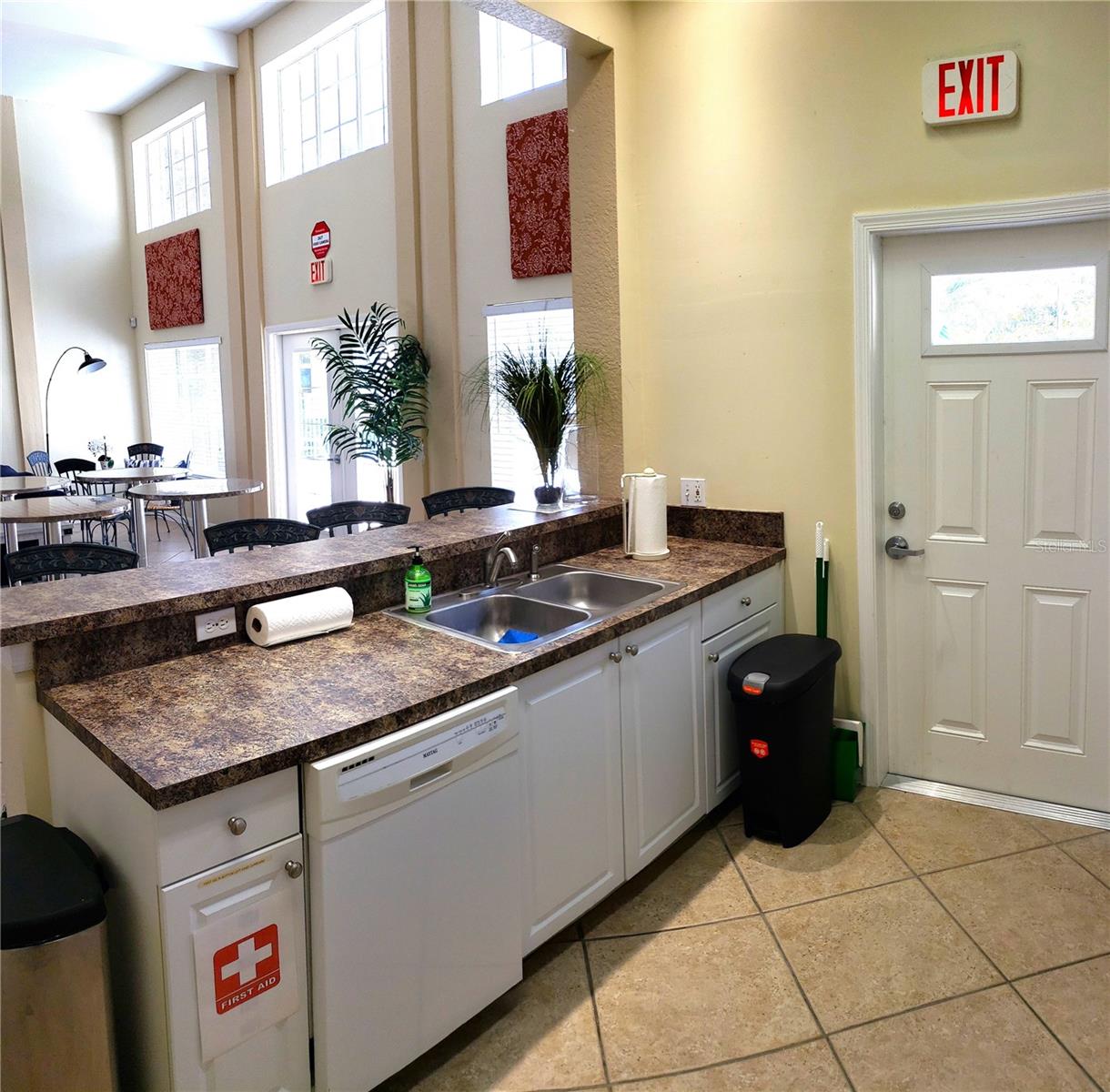 850 S TAMIAMI TRL #230