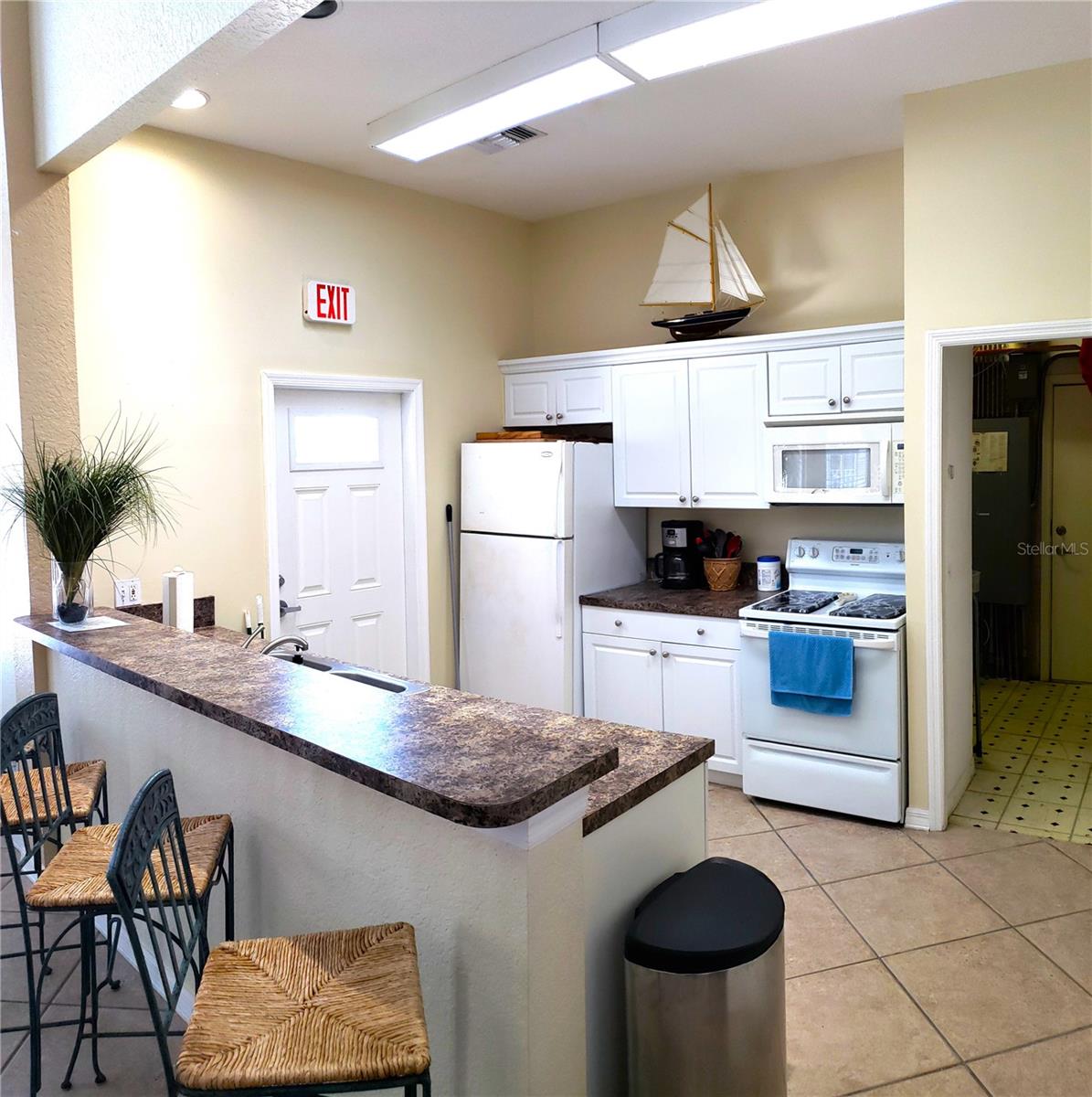 850 S TAMIAMI TRL #230