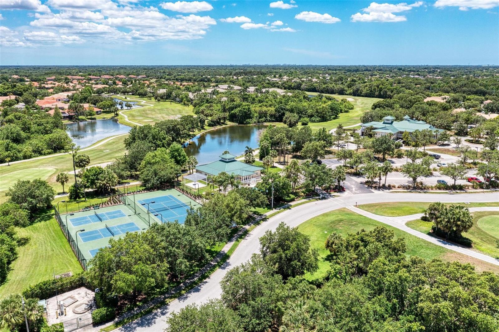 7349 FOUNTAIN PALM CIR #7349