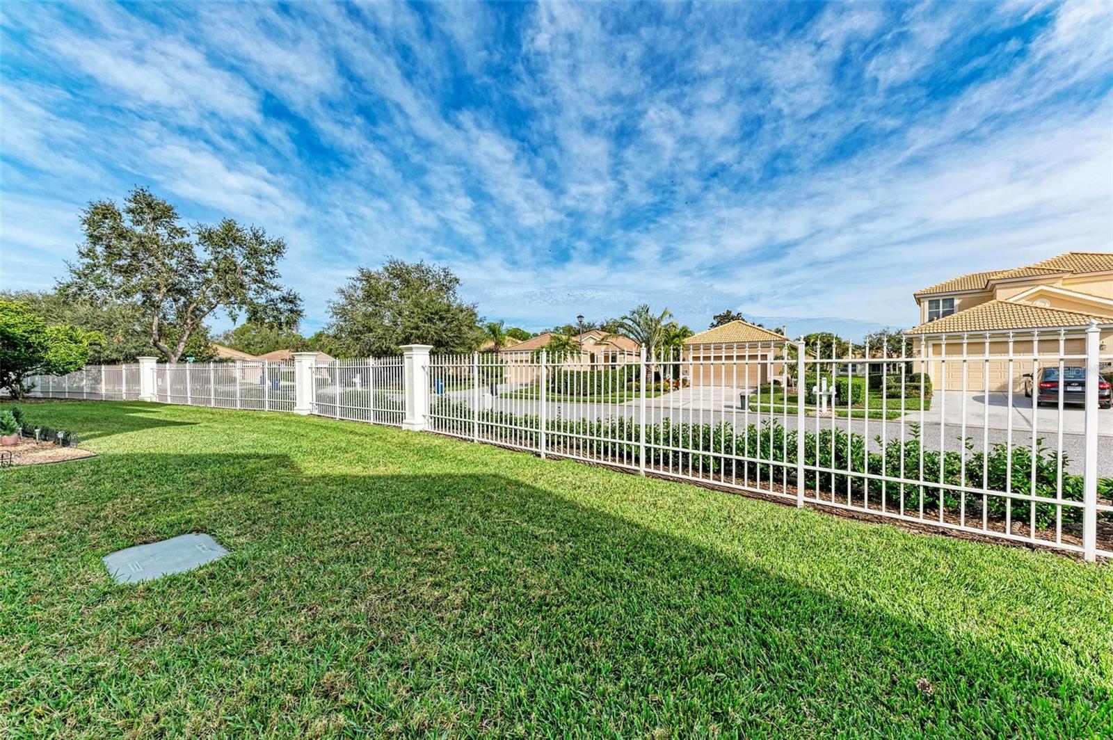 7349 FOUNTAIN PALM CIR #7349