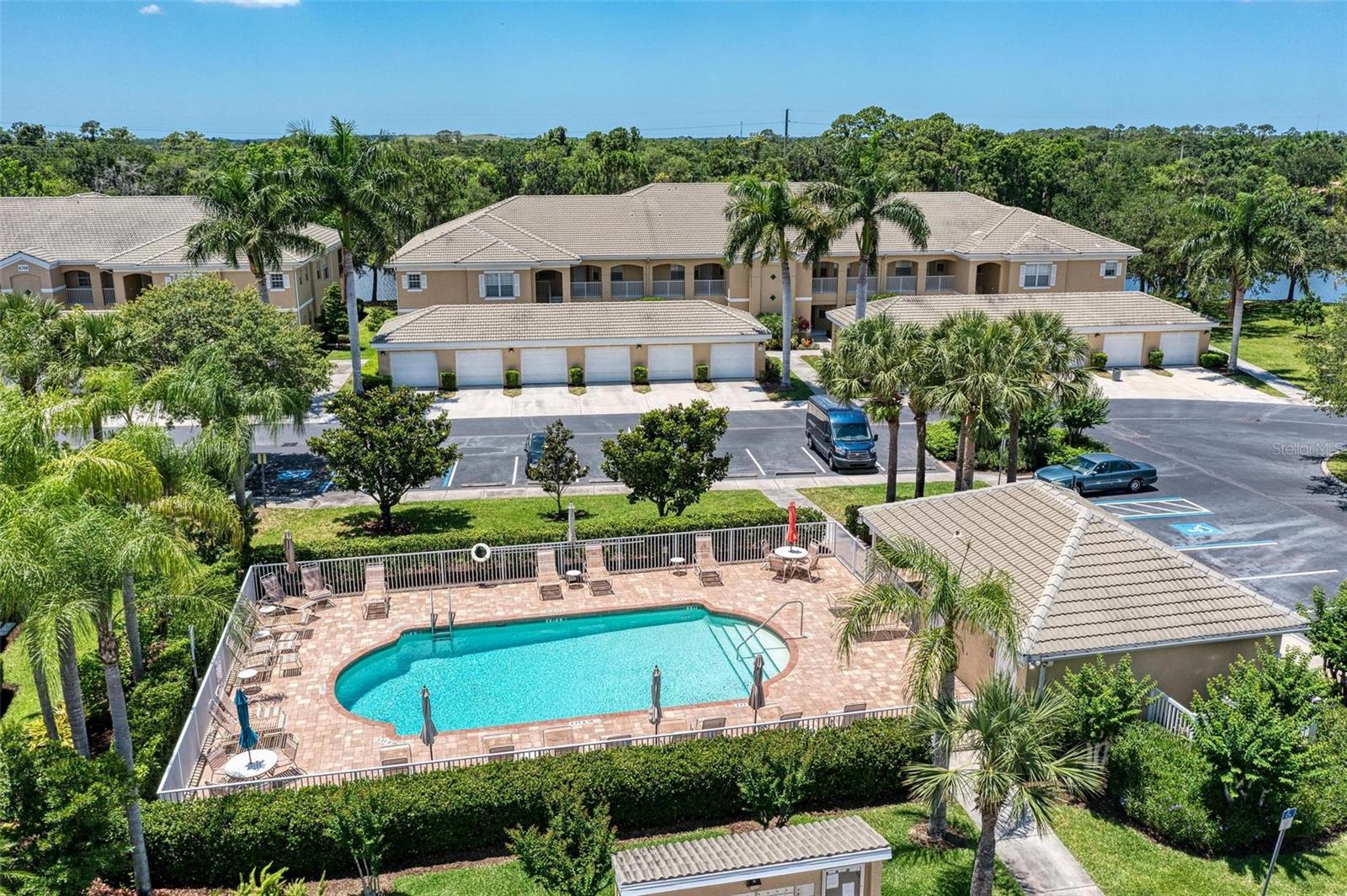 7349 FOUNTAIN PALM CIR #7349