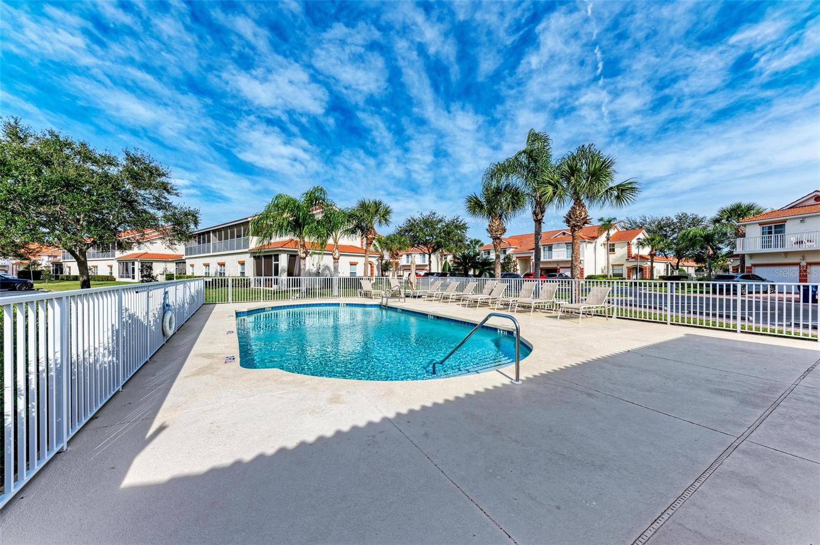 7349 FOUNTAIN PALM CIR #7349