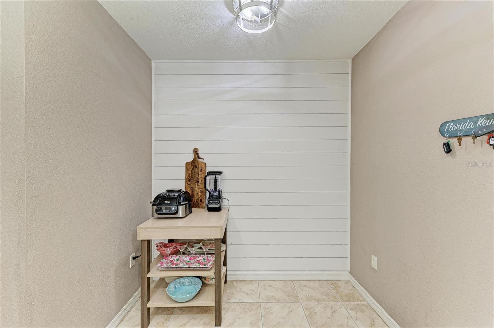 7349 FOUNTAIN PALM CIR #7349