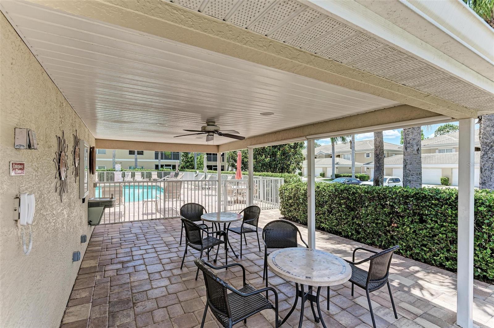 7349 FOUNTAIN PALM CIR #7349