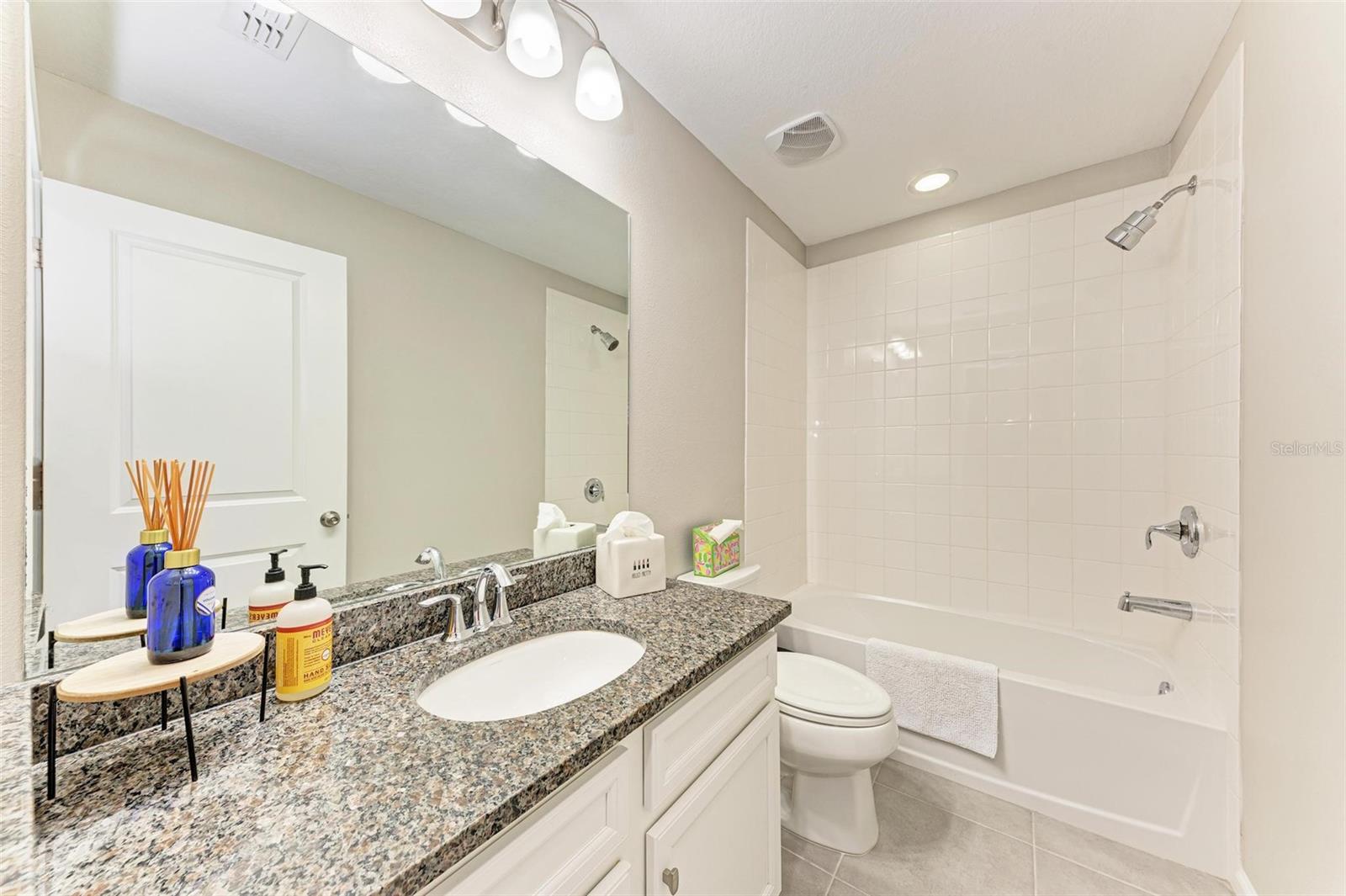 11622 ROLLING GREEN DR