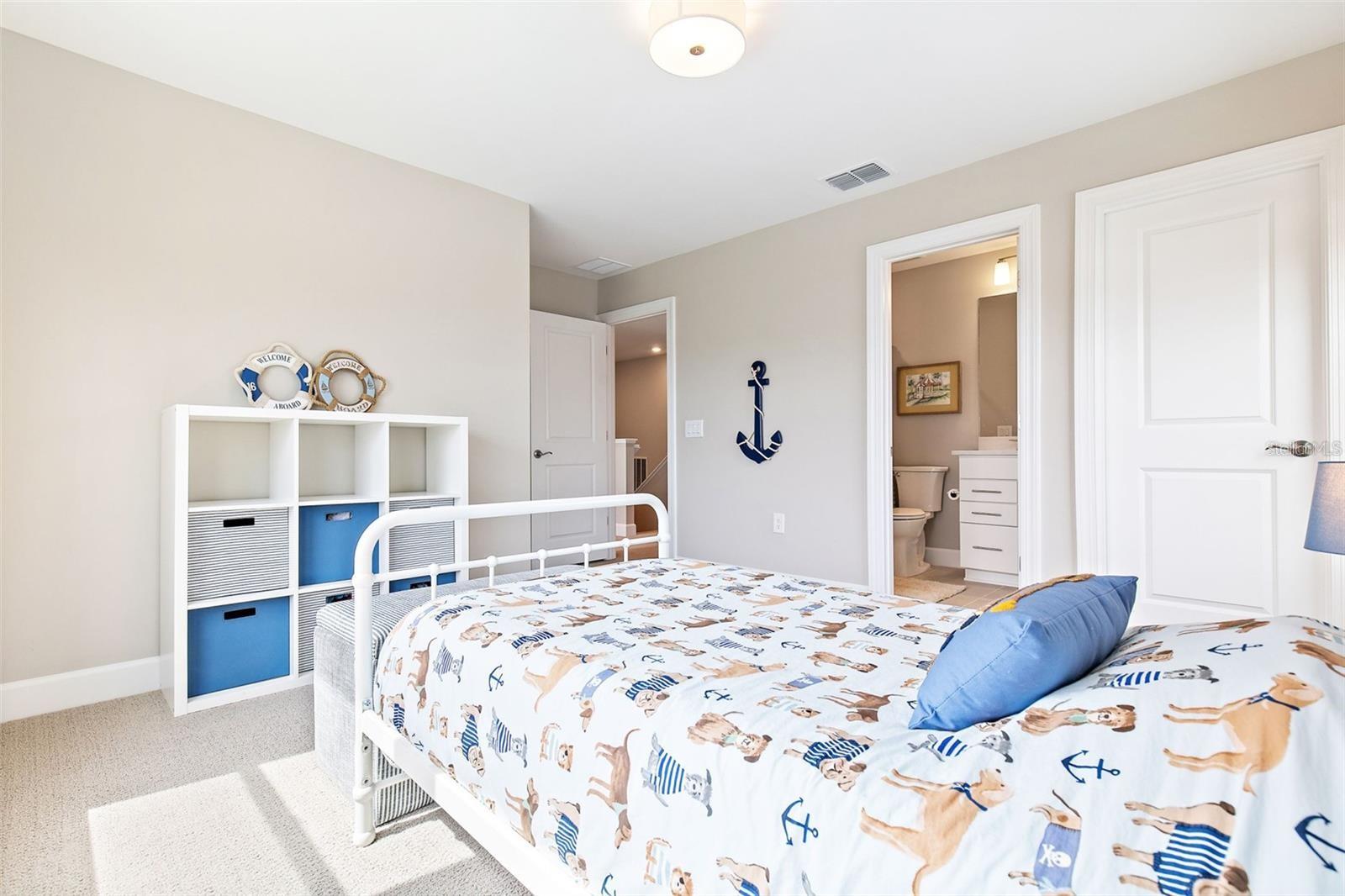 5445 SILVERSIDE PINE CT