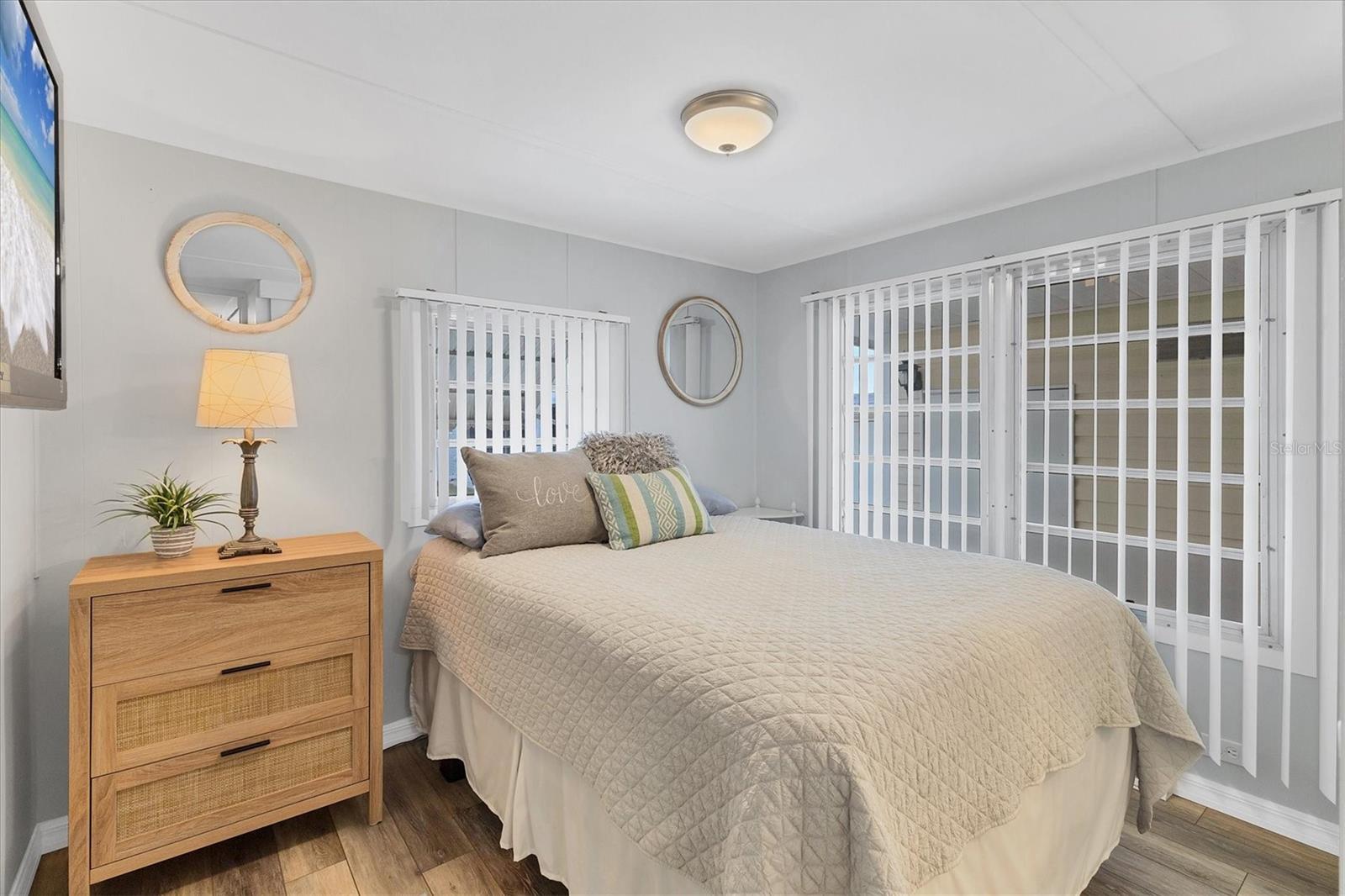 507 49TH AVENUE DR E