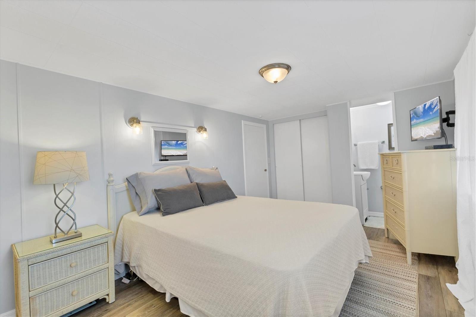 507 49TH AVENUE DR E