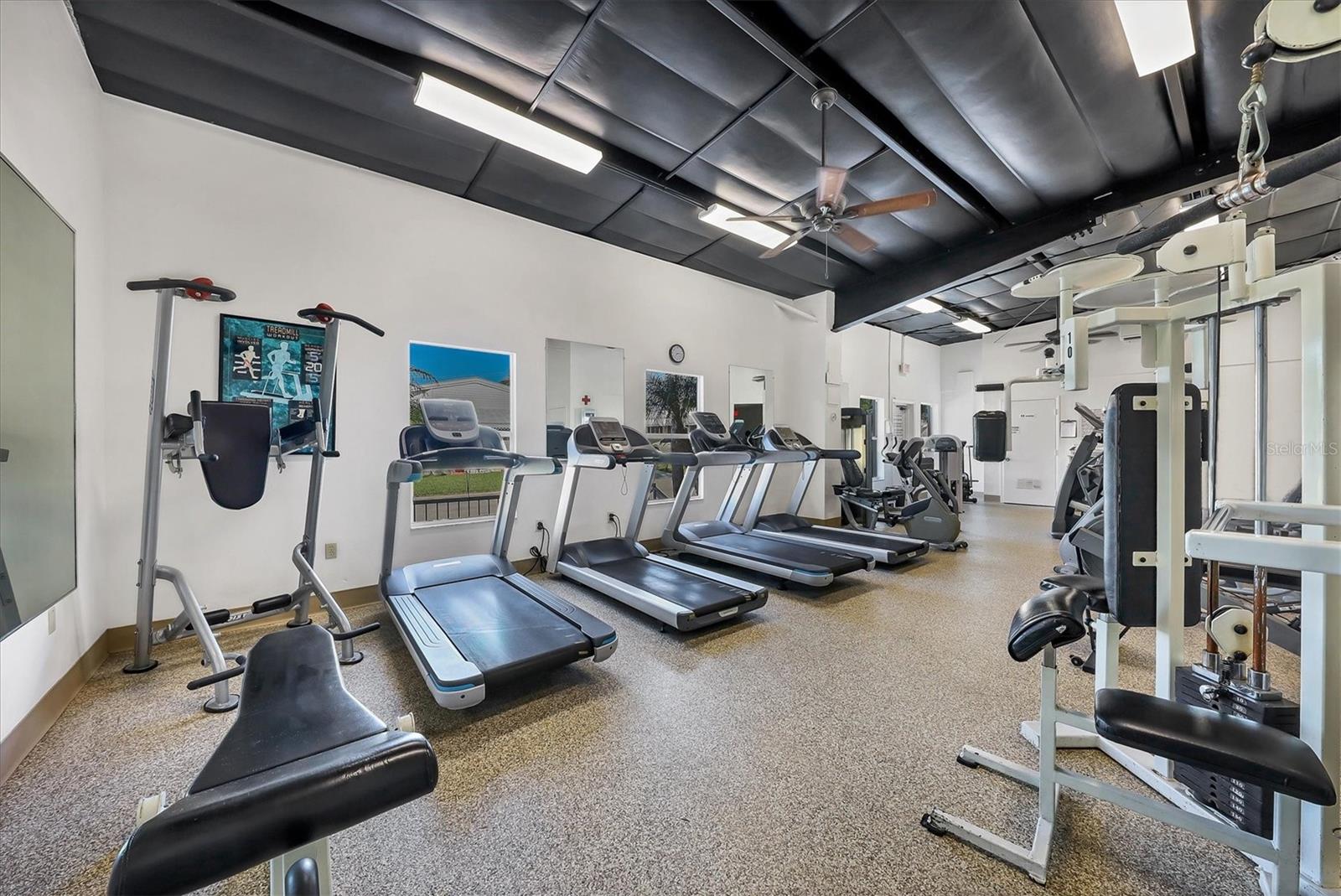 507 49TH AVENUE DR E