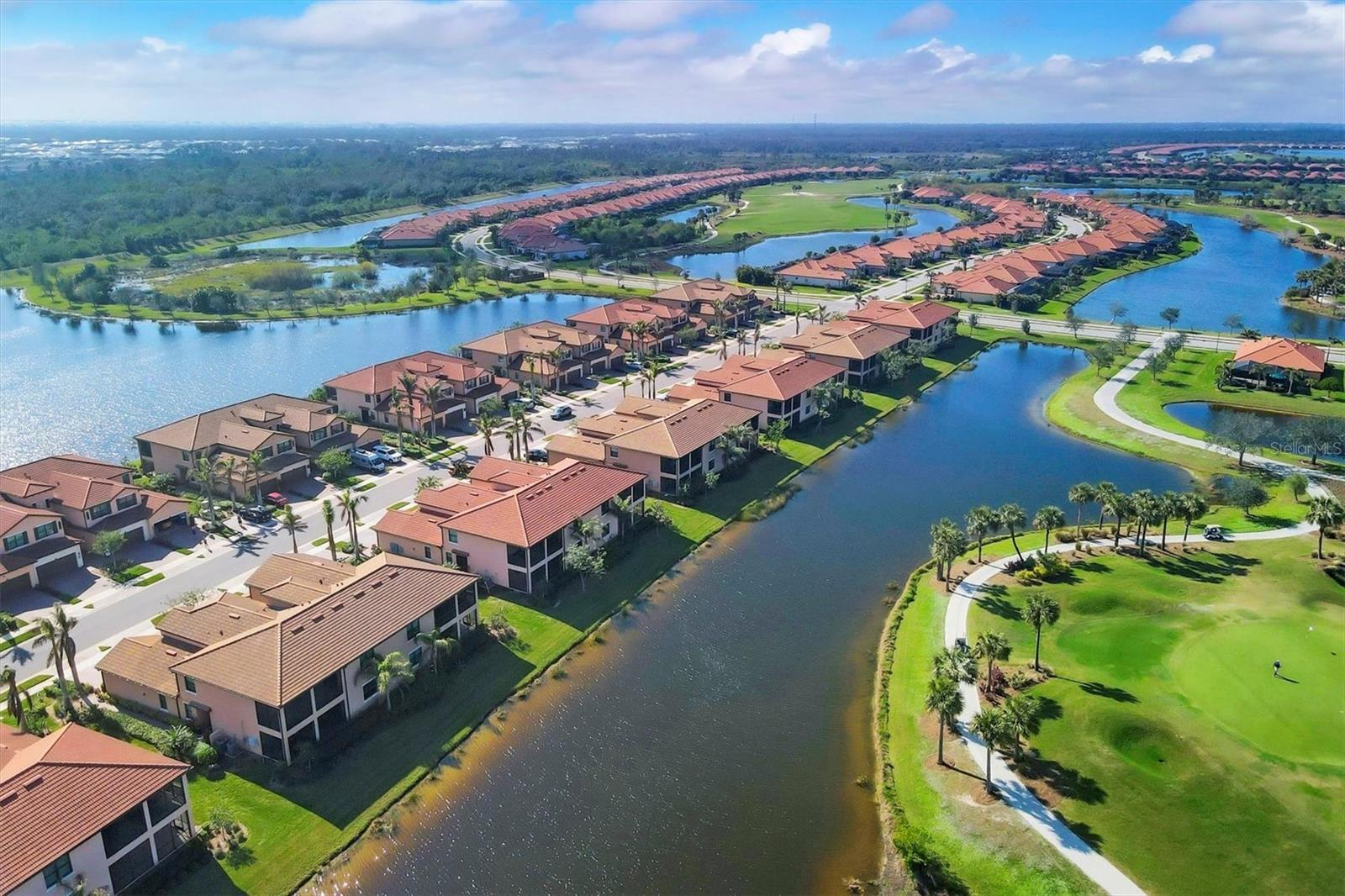 10796 TARFLOWER DR #102