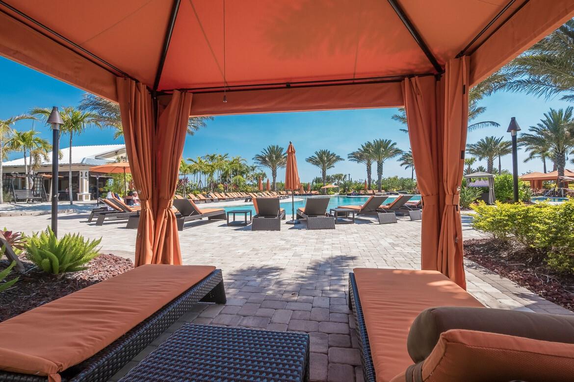 13714 MESSINA LOOP #202