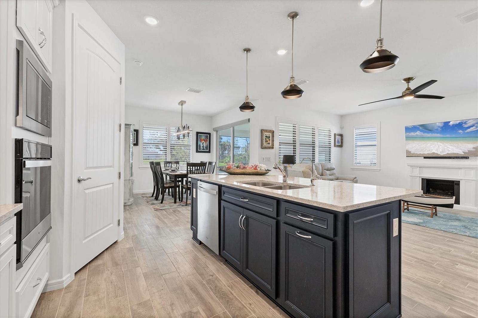 9259 BARRIER COAST TRL