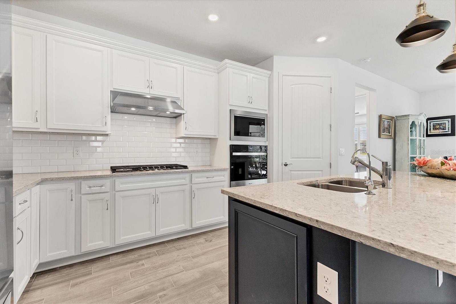 9259 BARRIER COAST TRL