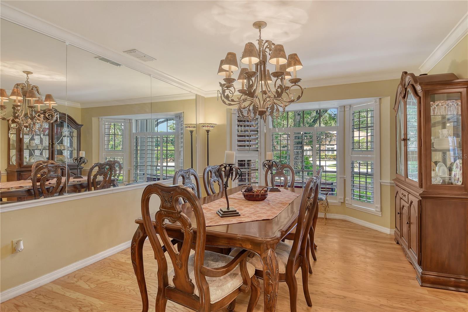 4550 CHIMNEY CREEK DR