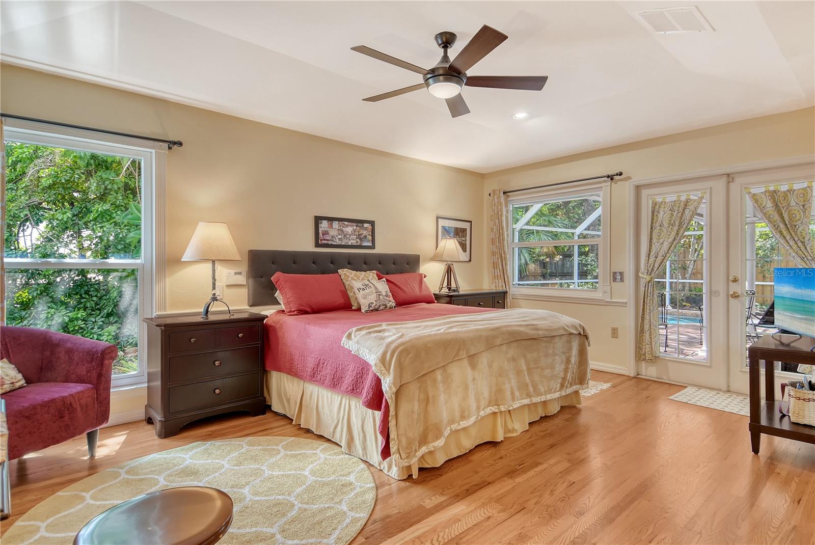 4550 CHIMNEY CREEK DR