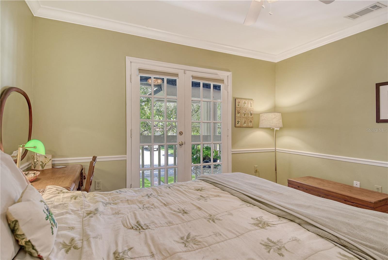 4550 CHIMNEY CREEK DR