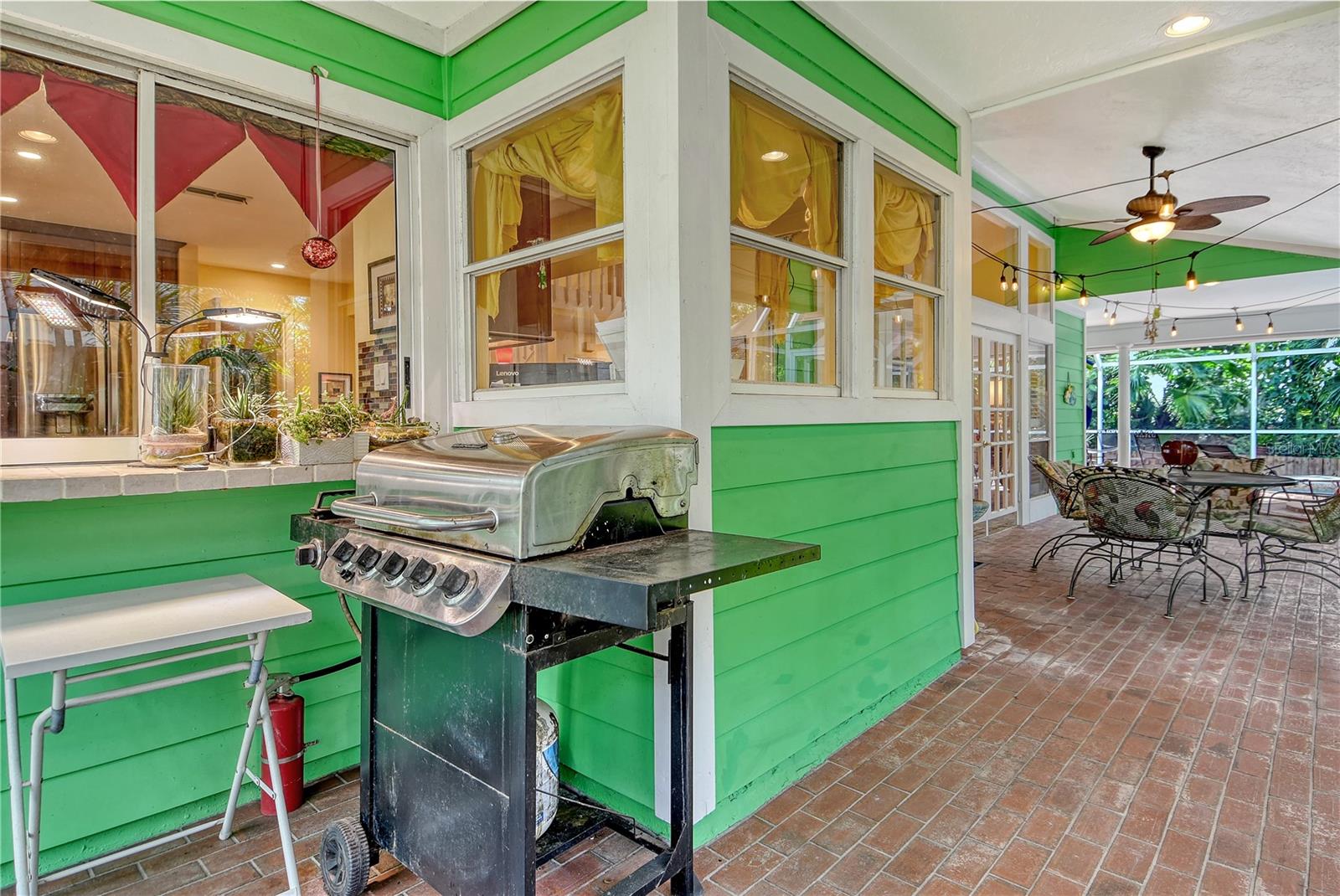 4550 CHIMNEY CREEK DR