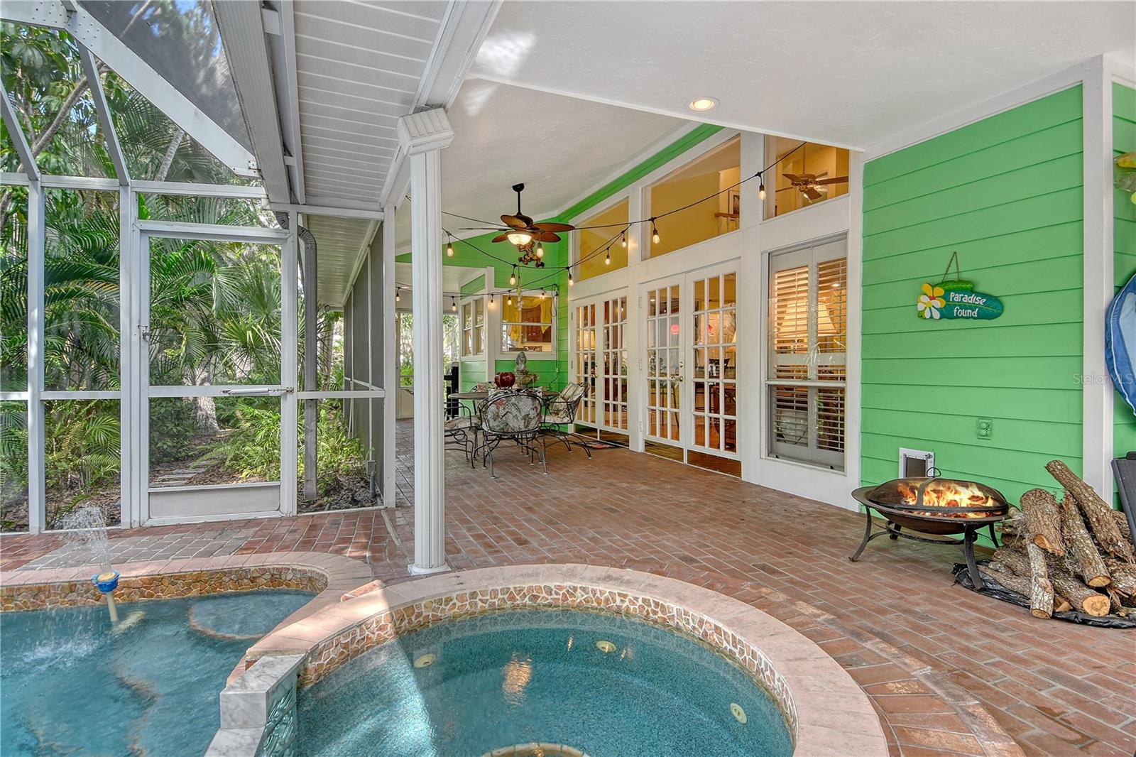 4550 CHIMNEY CREEK DR