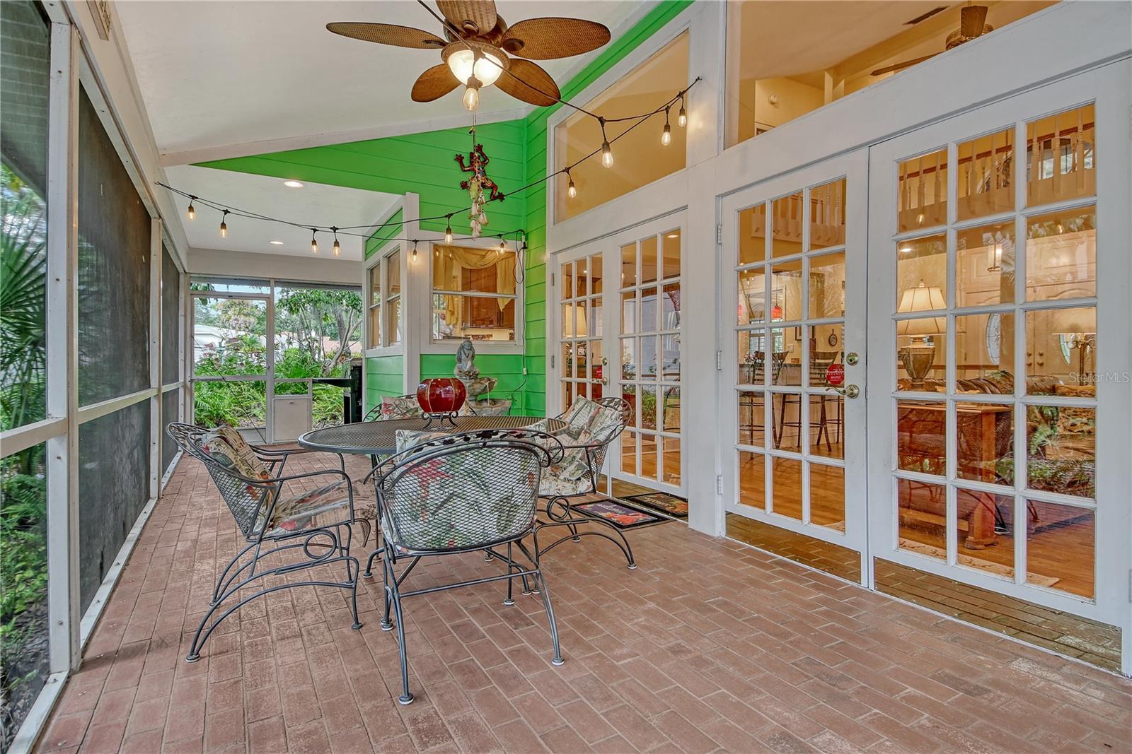 4550 CHIMNEY CREEK DR