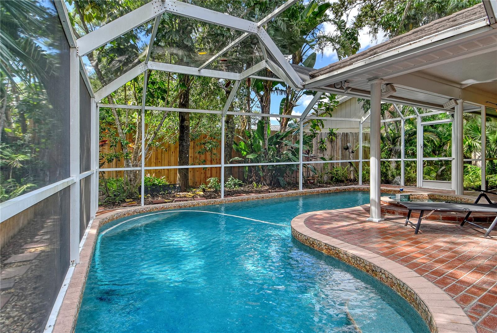 4550 CHIMNEY CREEK DR