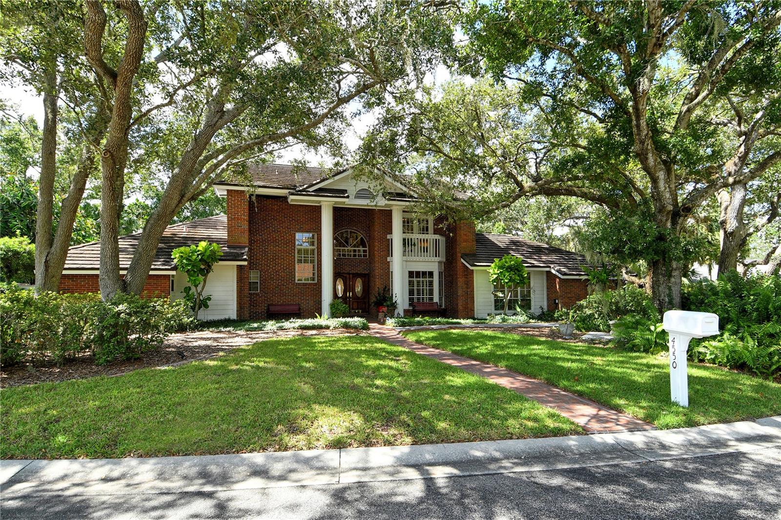 4550 CHIMNEY CREEK DR