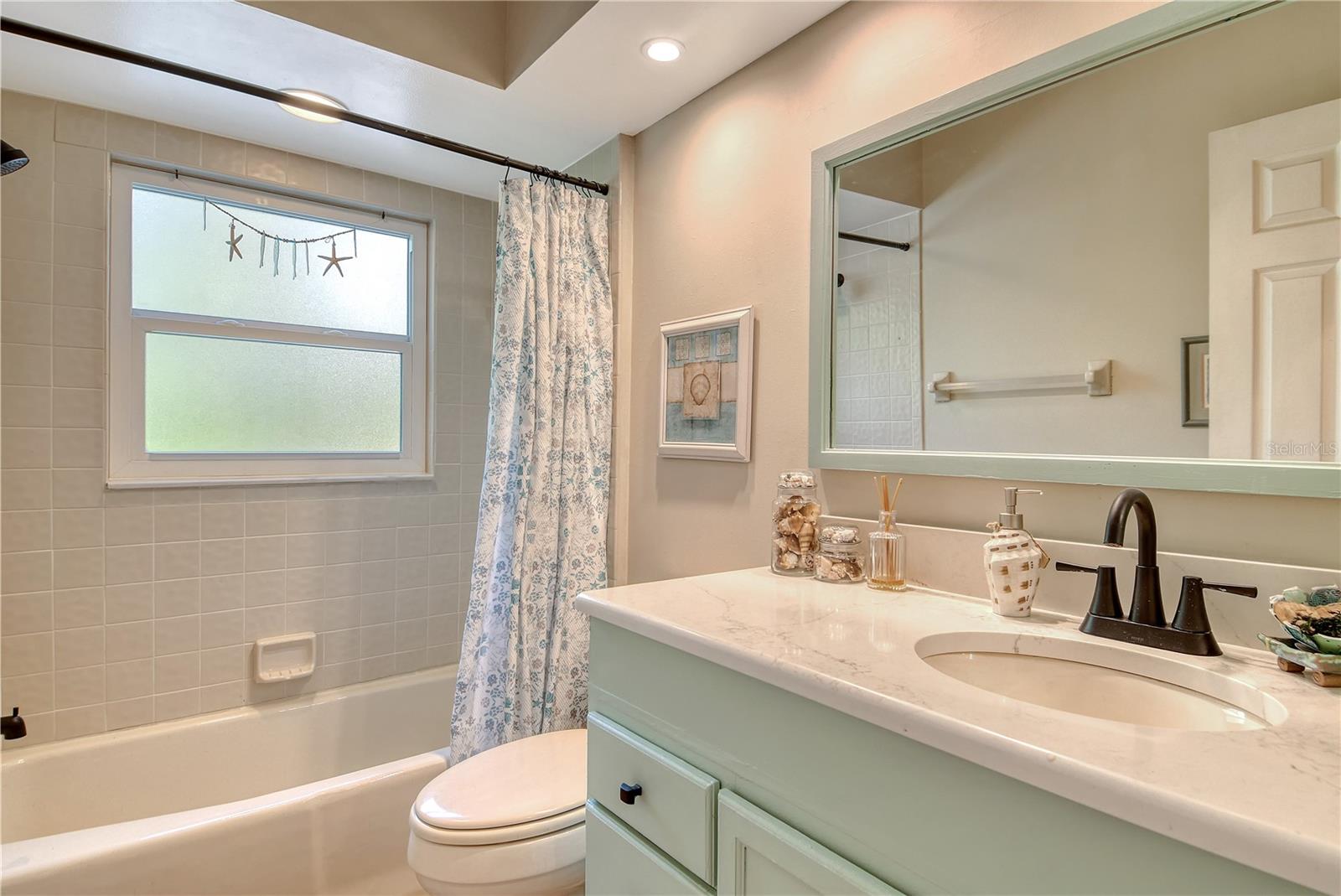 4550 CHIMNEY CREEK DR