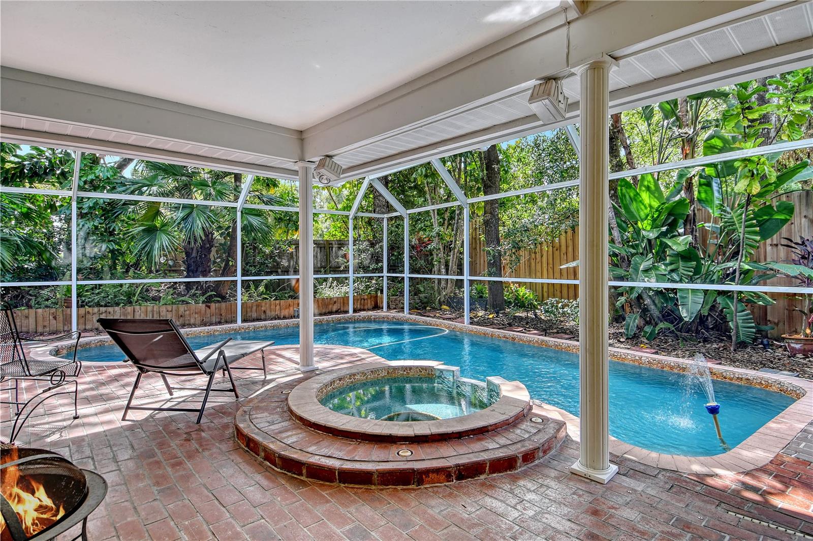 4550 CHIMNEY CREEK DR