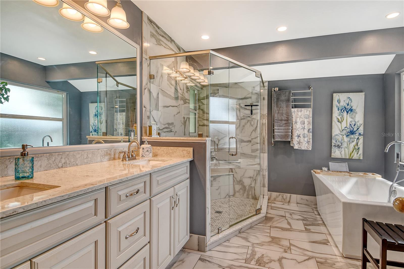 4550 CHIMNEY CREEK DR