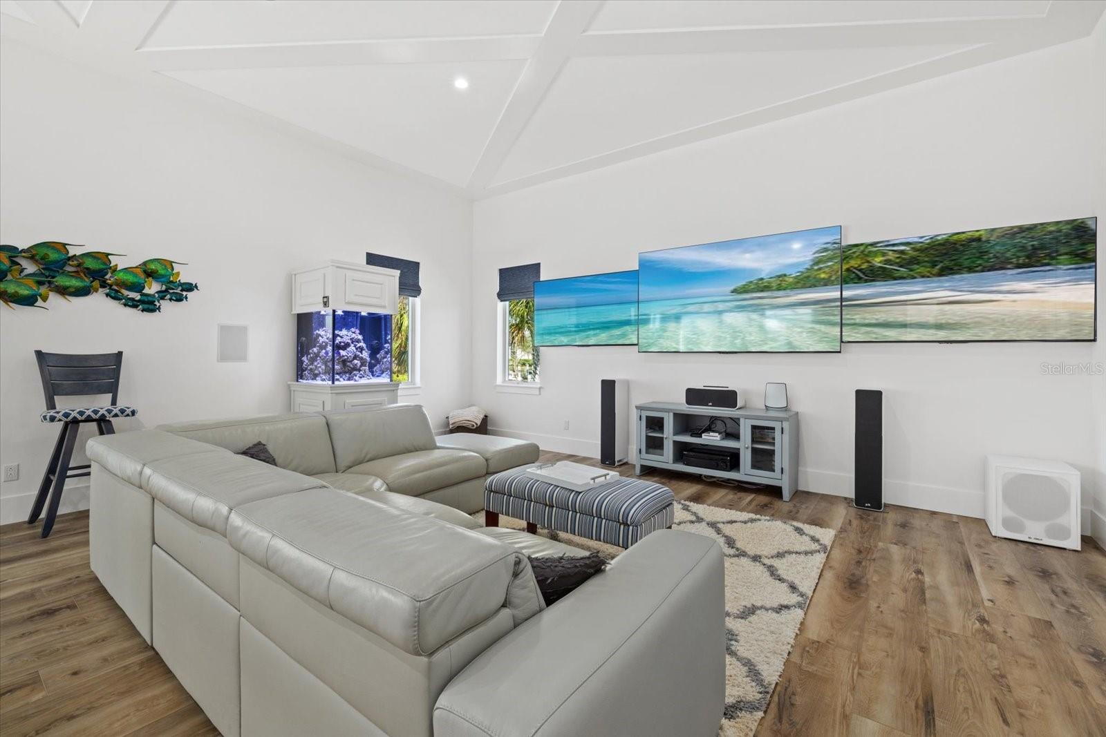 1831 RIO VISTA TER