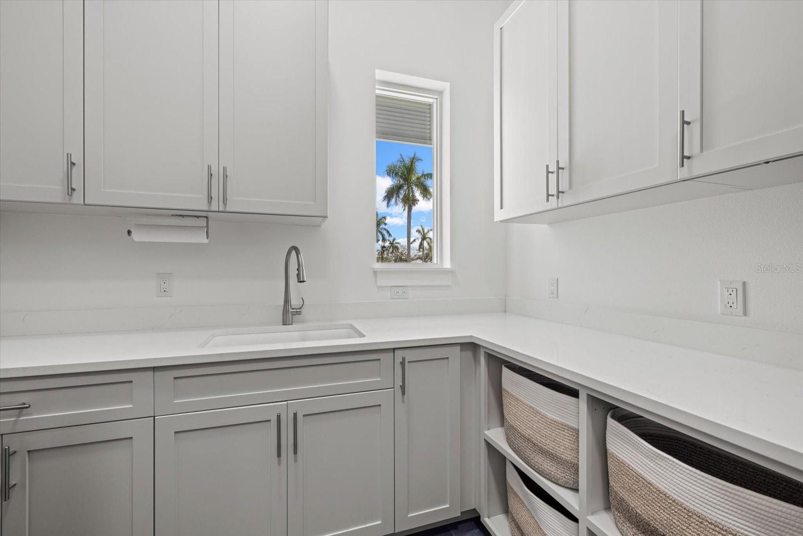 1831 RIO VISTA TER