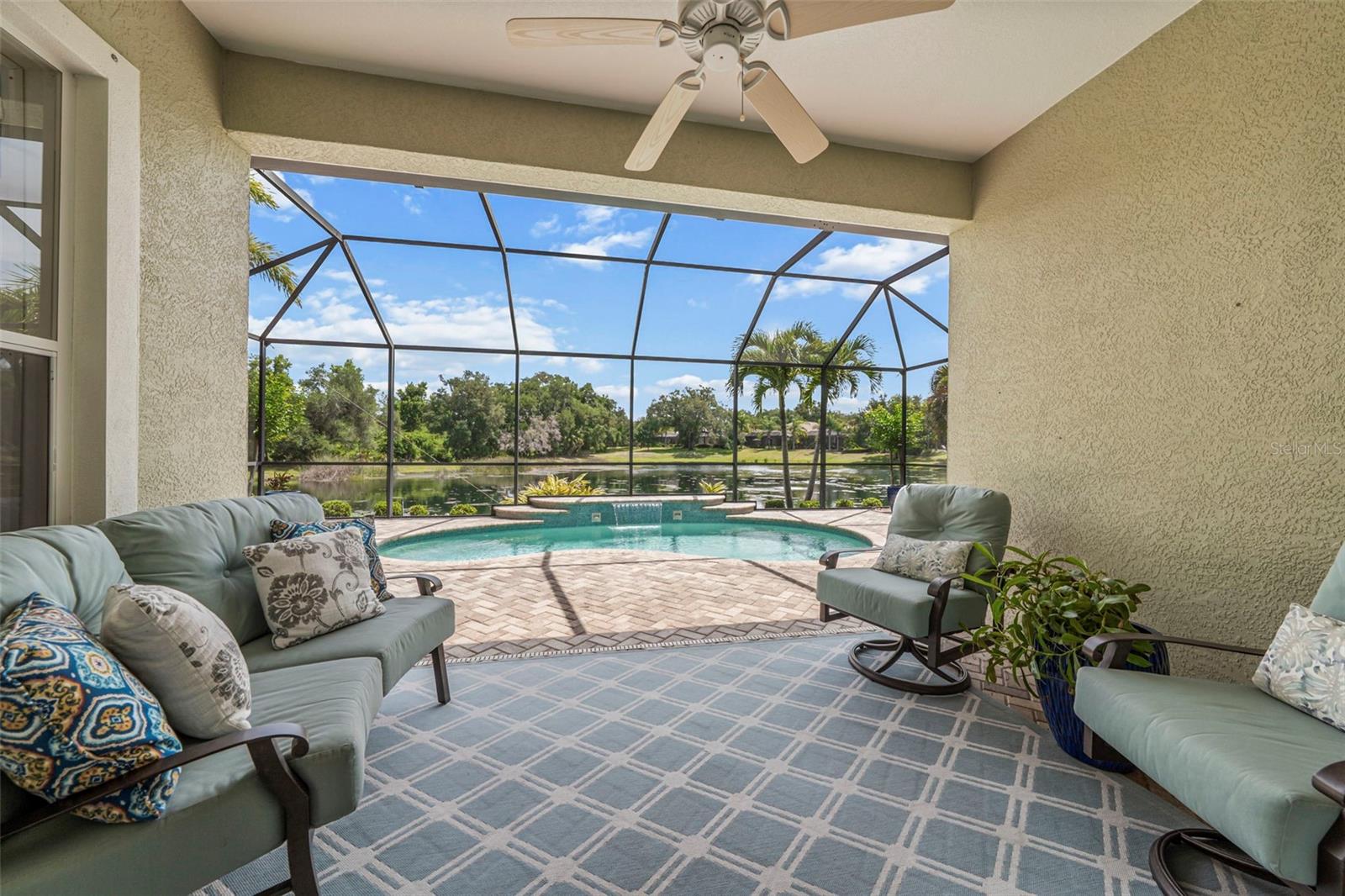 12037 THORNHILL CT