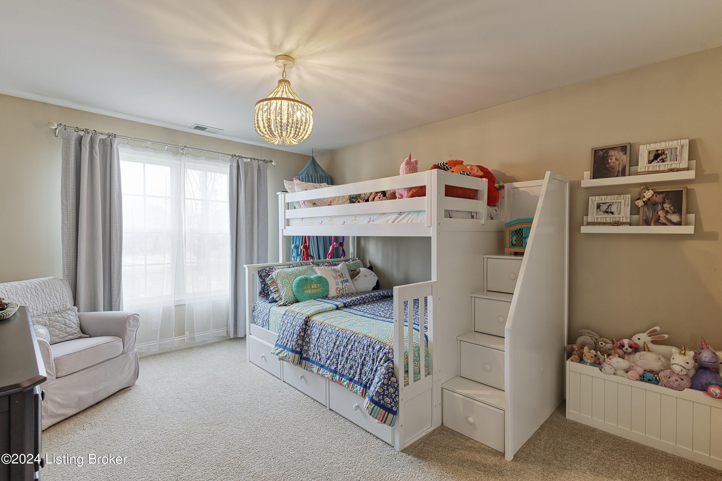 18705 Foxbough Glen Pl