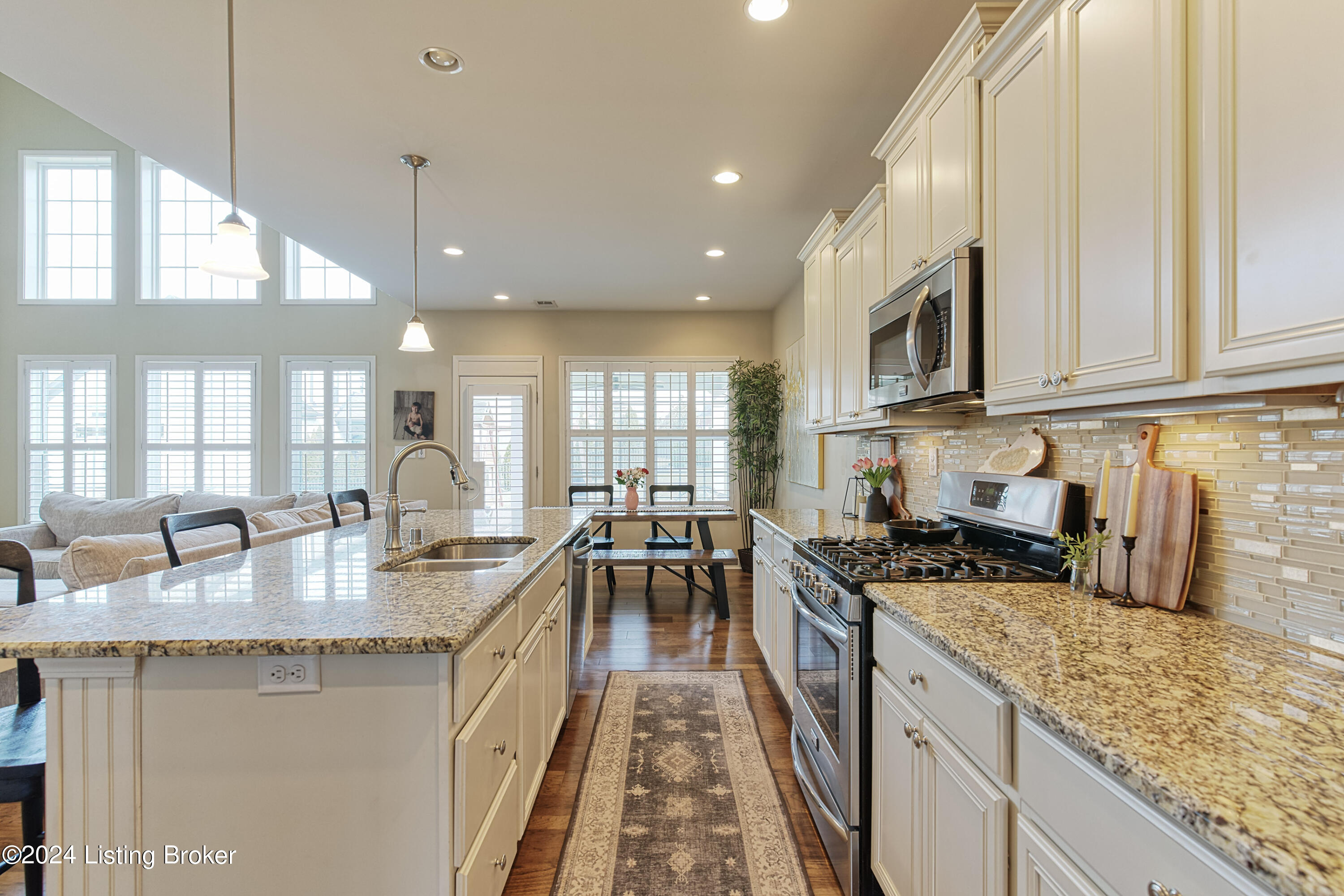 18705 Foxbough Glen Pl