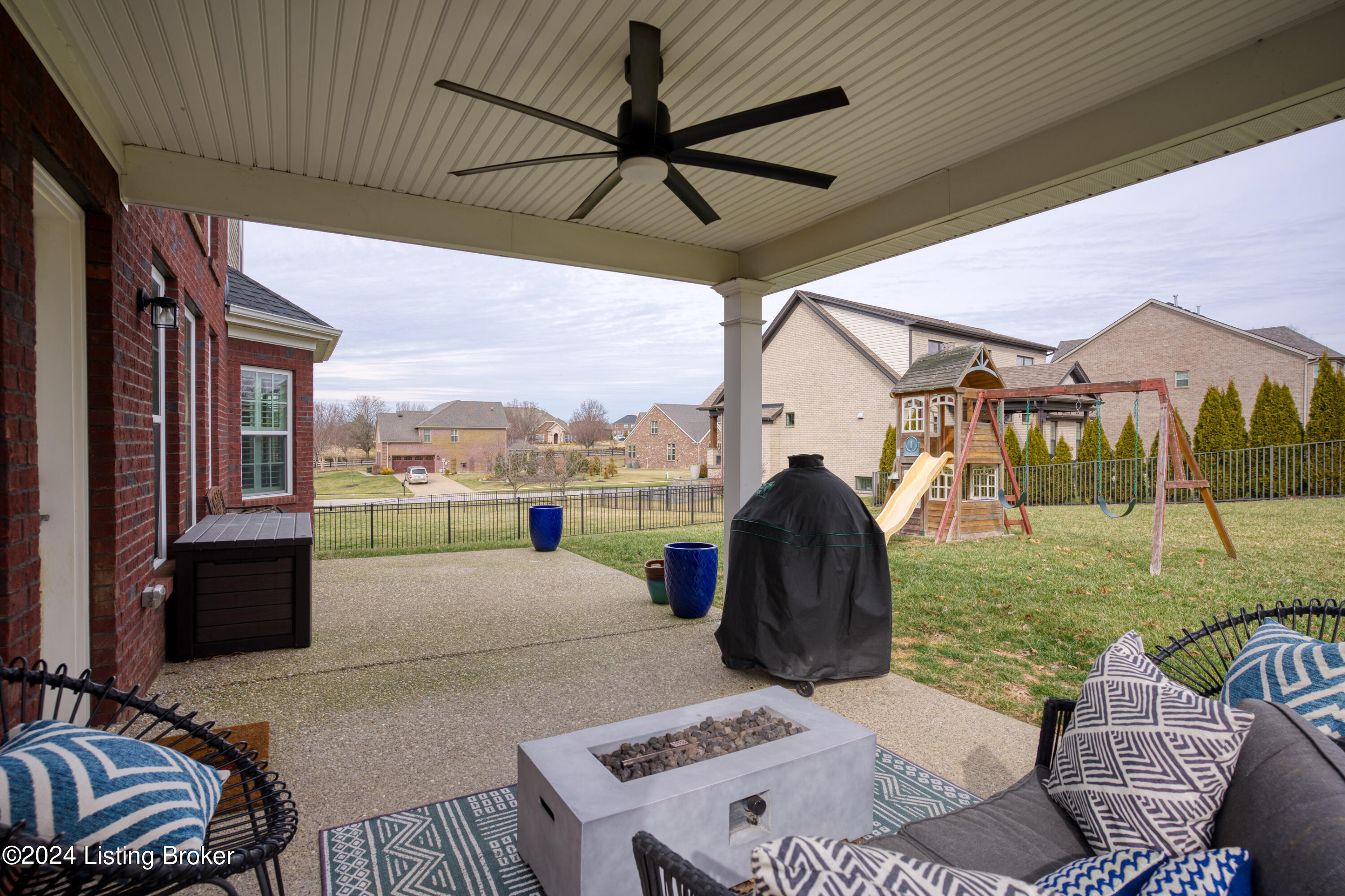 18705 Foxbough Glen Pl