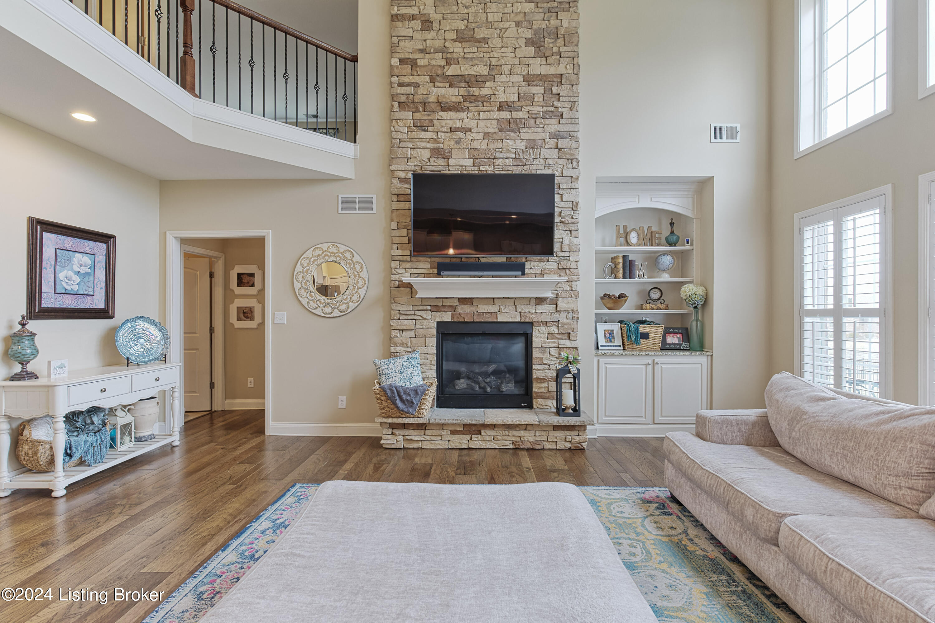 18705 Foxbough Glen Pl