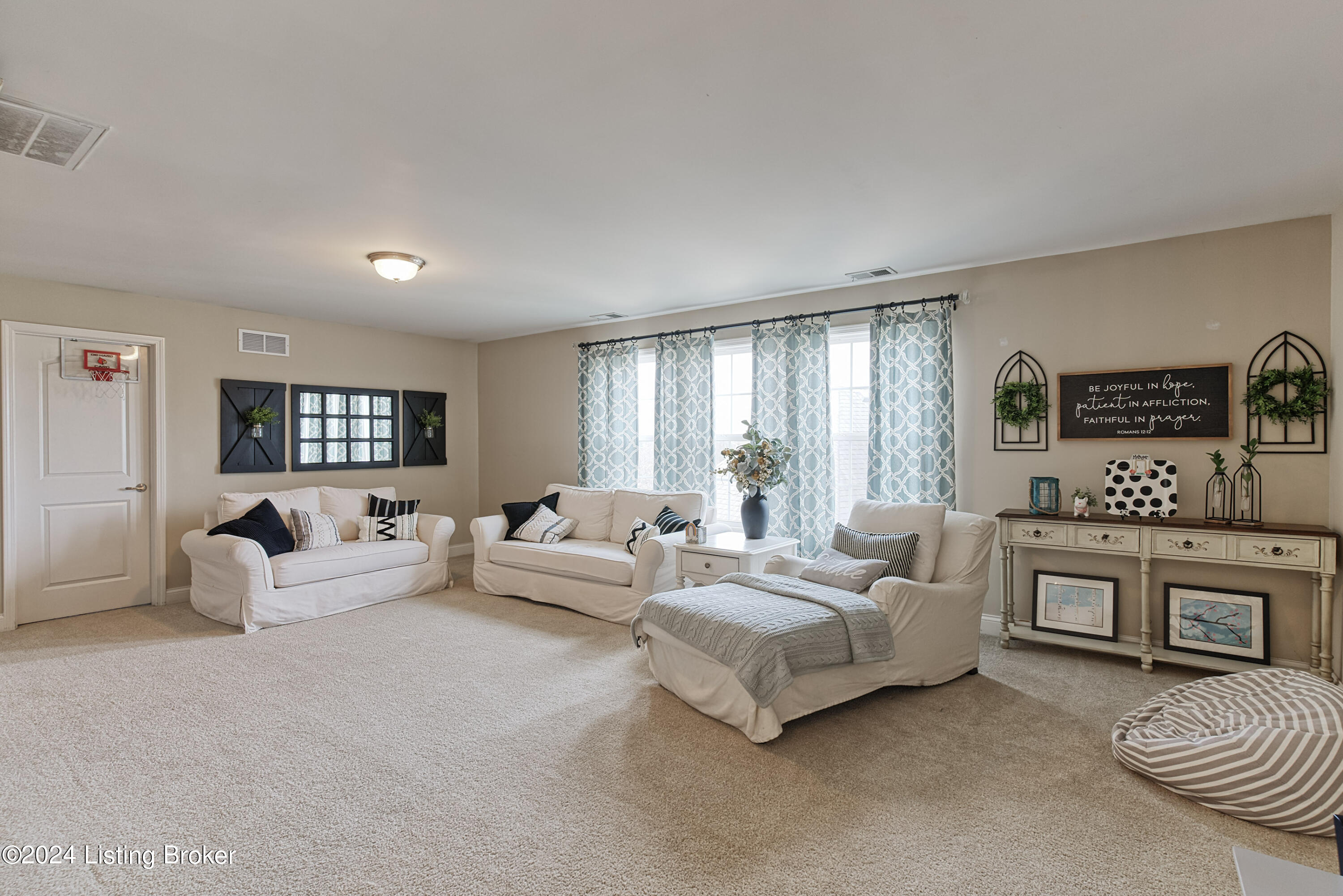 18705 Foxbough Glen Pl