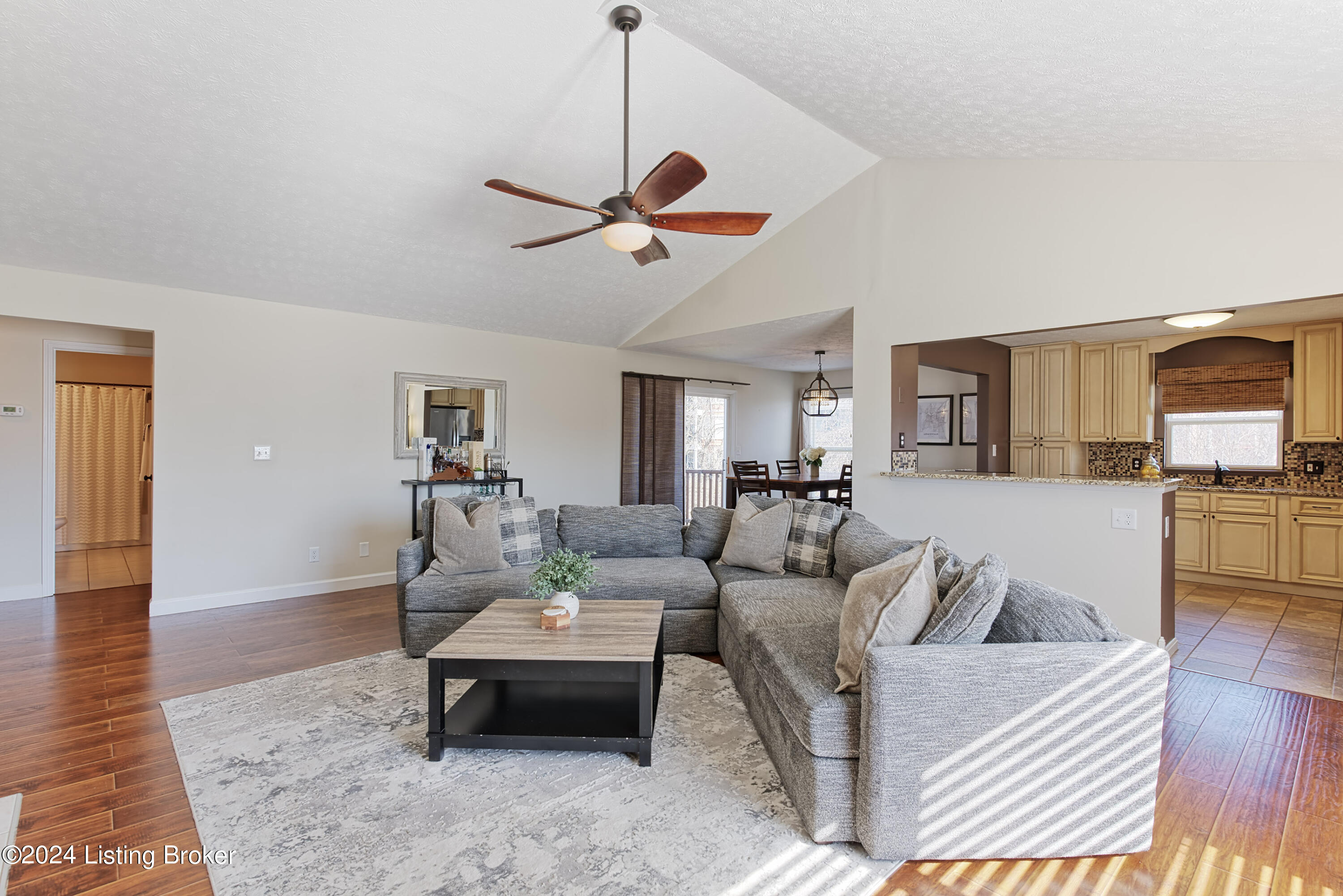 13554 Pinnacle Gardens Cir