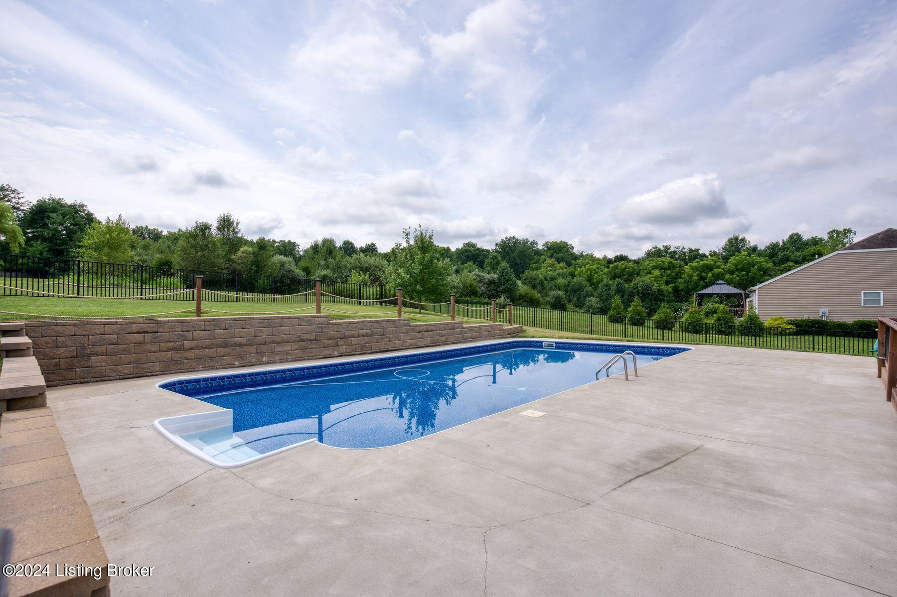 2203 Cherry Creek Rd