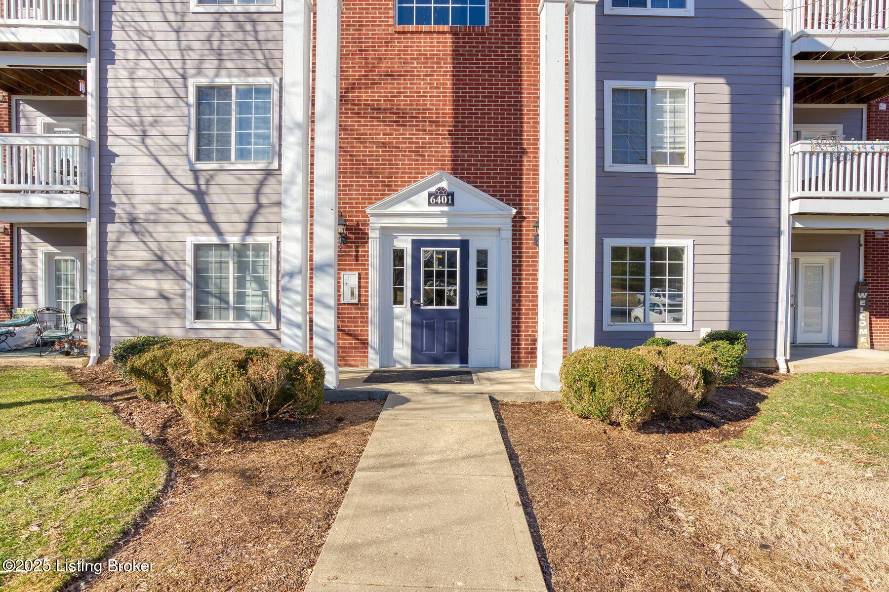 6401 Shelton Cir, 206