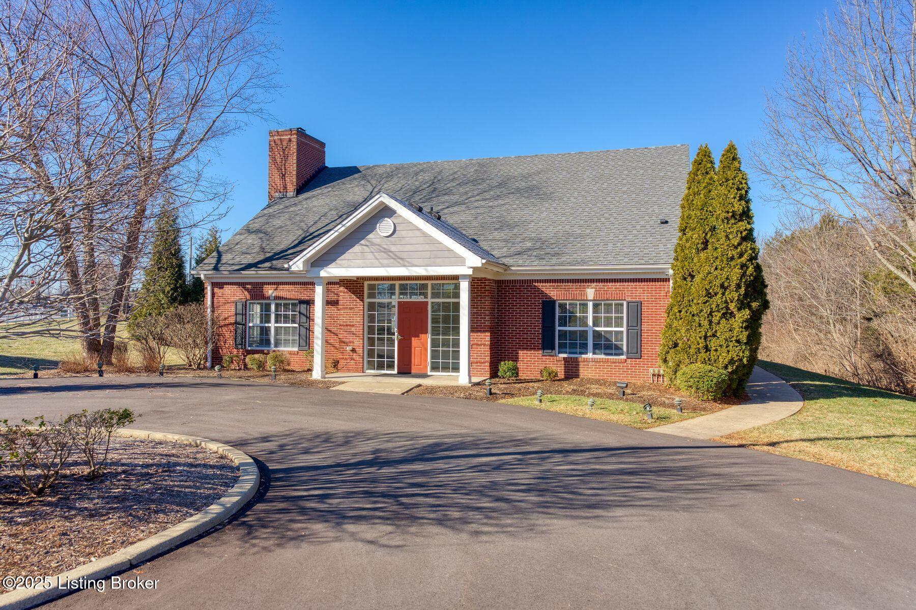 6401 Shelton Cir, 206