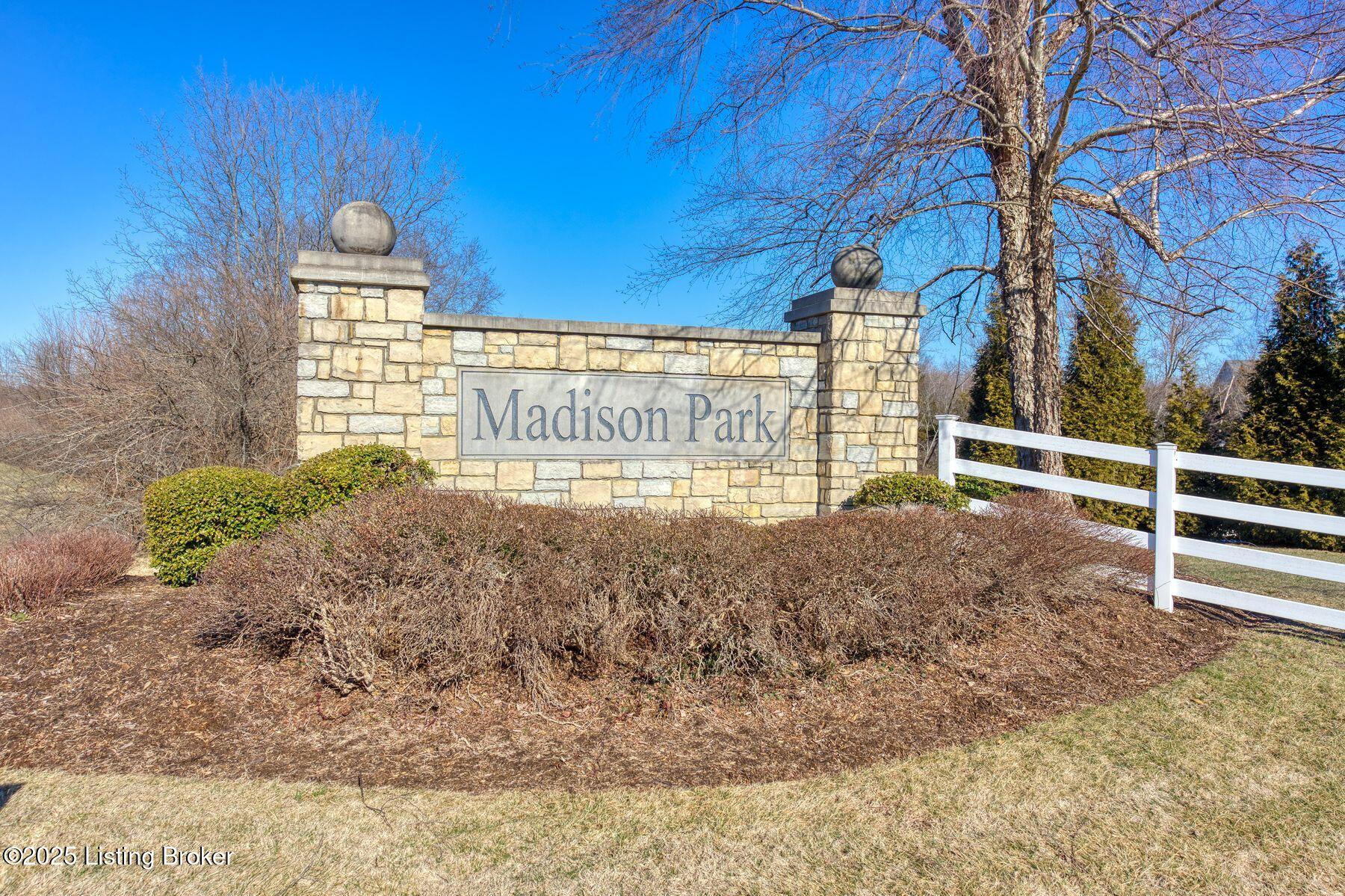 6401 Shelton Cir, 206