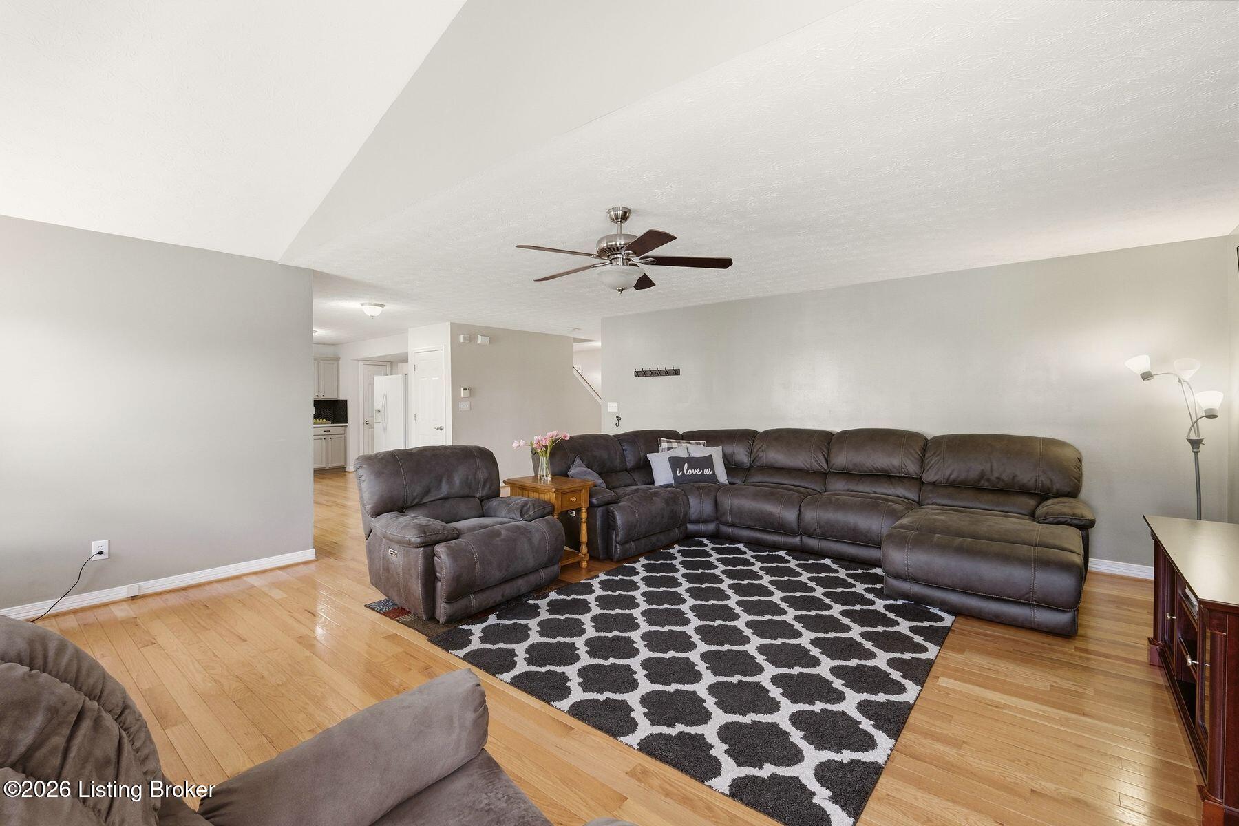 11903 Stable Springs Dr