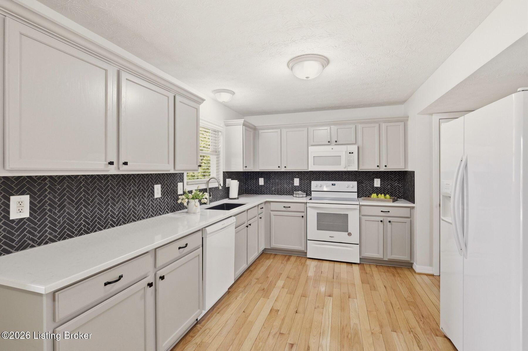 11903 Stable Springs Dr