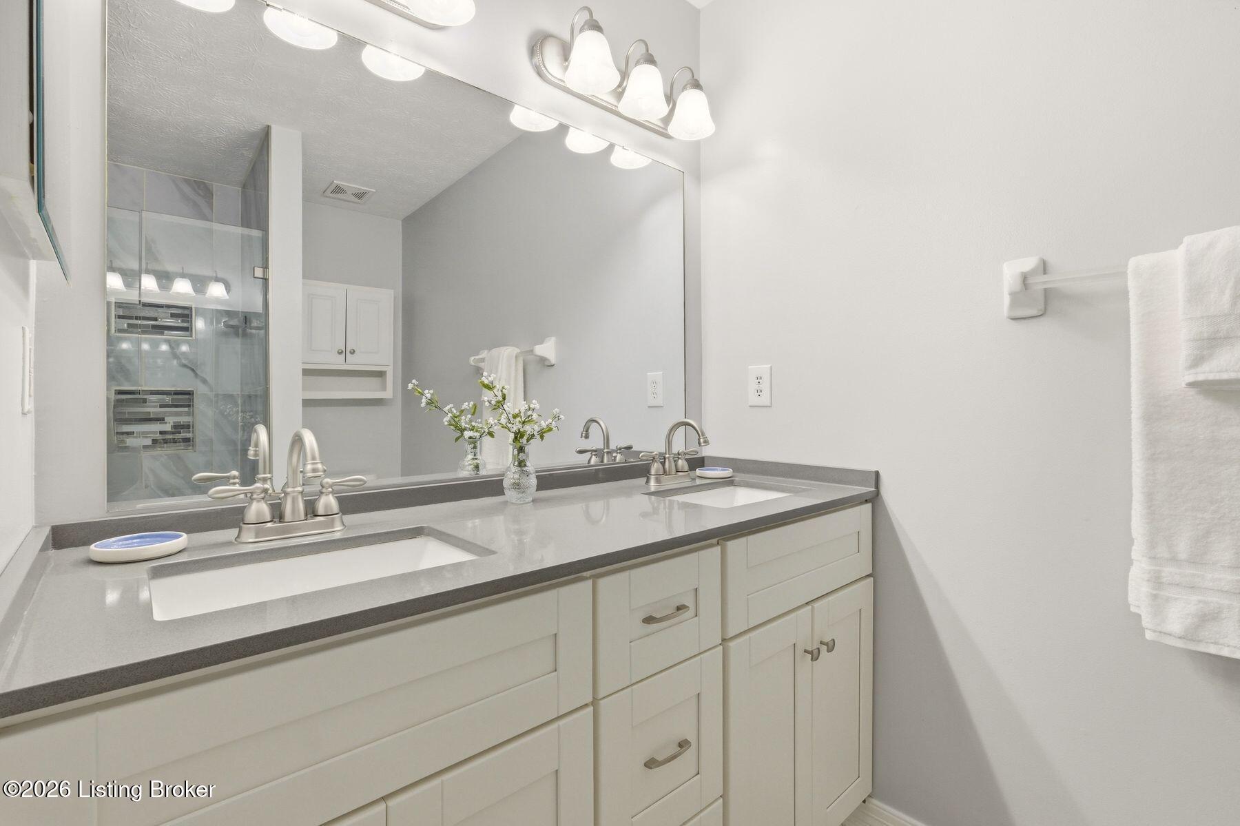 11903 Stable Springs Dr