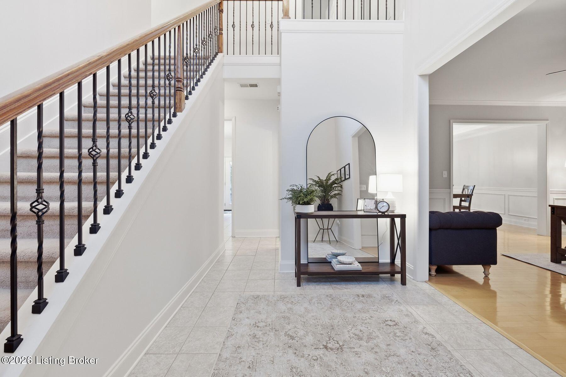 1929 Belay Way